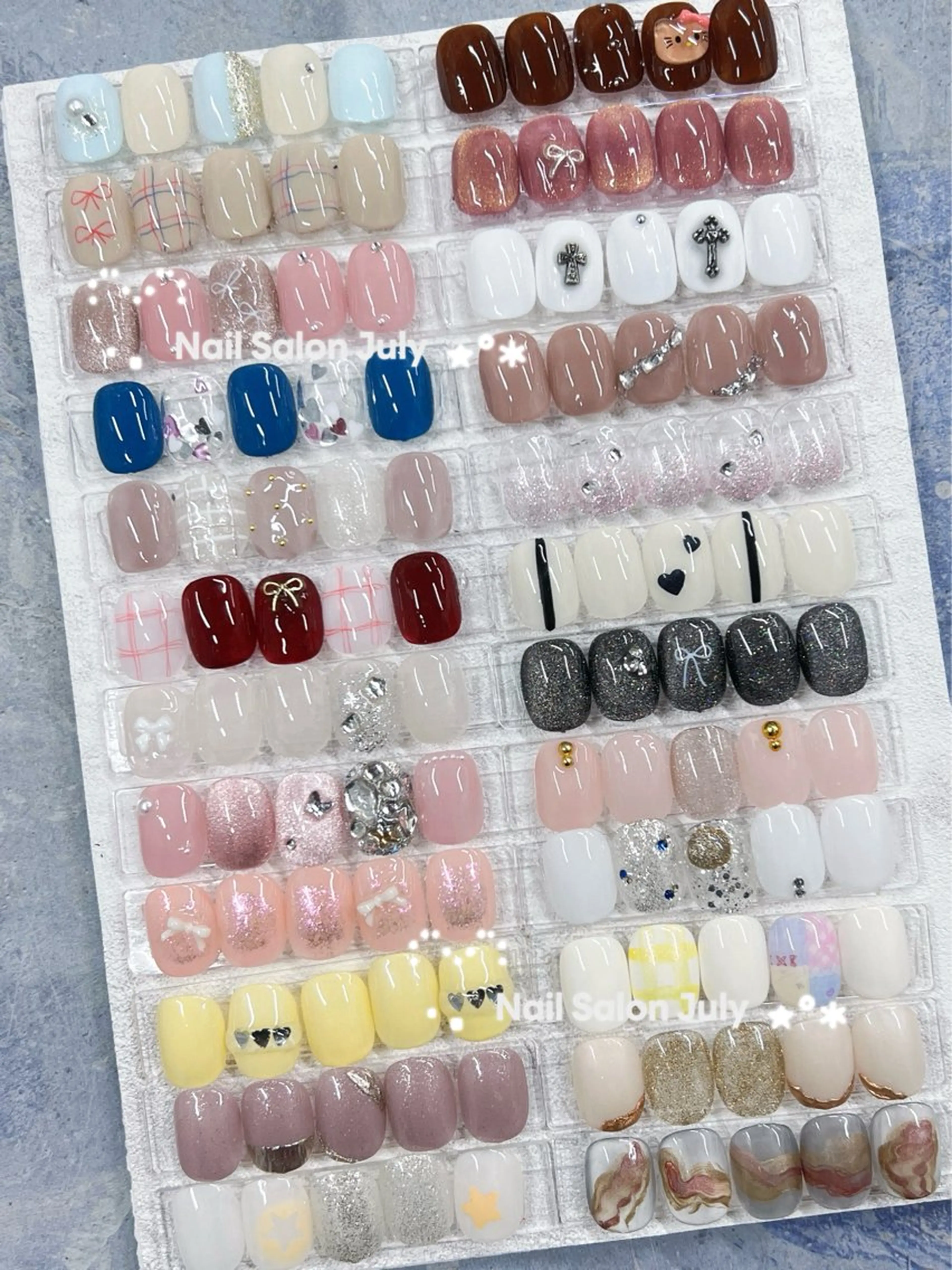 ネイル アートネイル オーロラネイル ジェルネイル ガーリー キラキラネイル ハンドネイル July モモのネイルデザイン