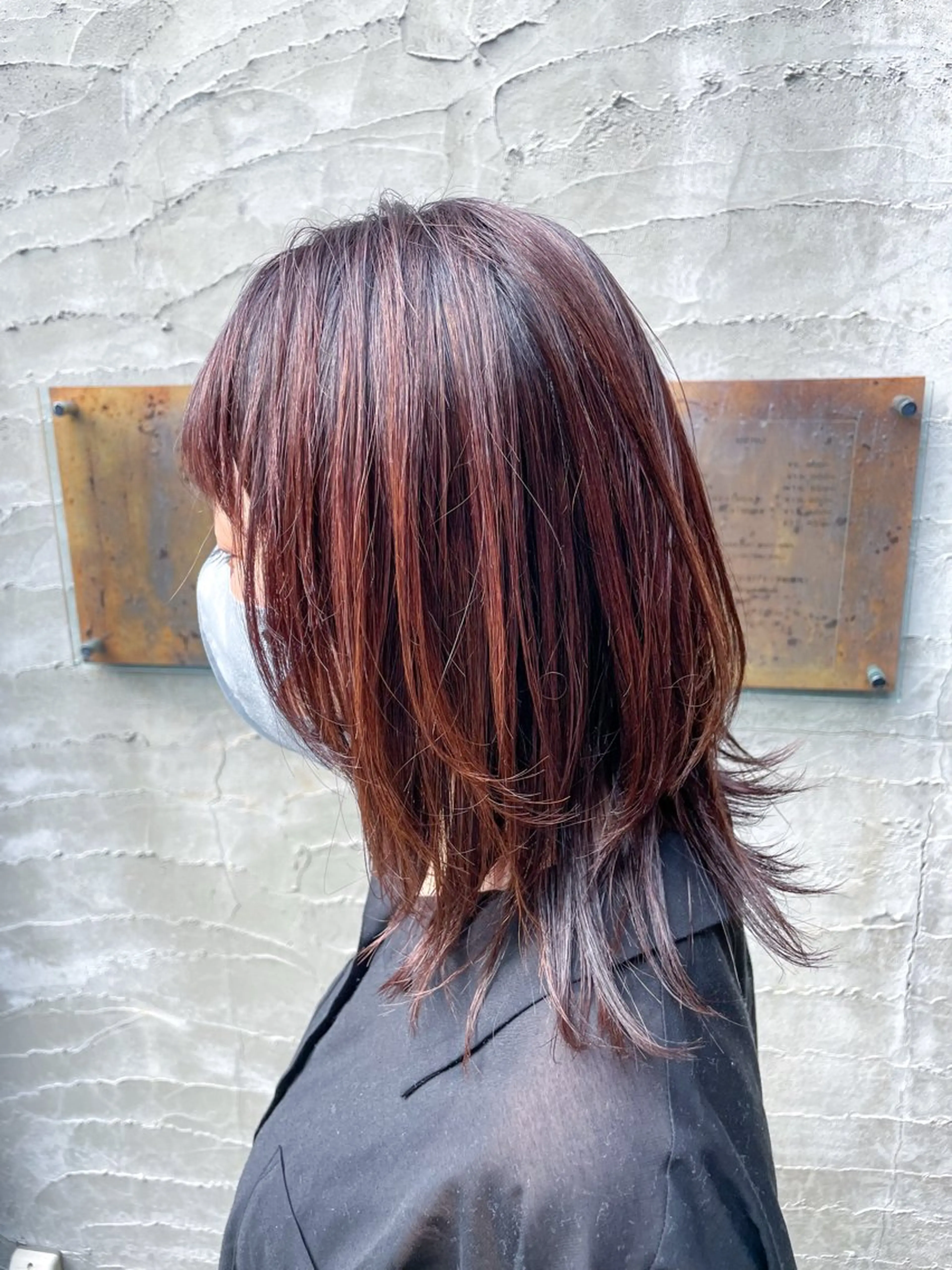 ミディアム カラー 透明感カラー パープルカラー レッドカラー レイヤーカット カット ヘアカラー ショート/レイヤー/ ツヤ髪/なかちゃんのヘアスタイル