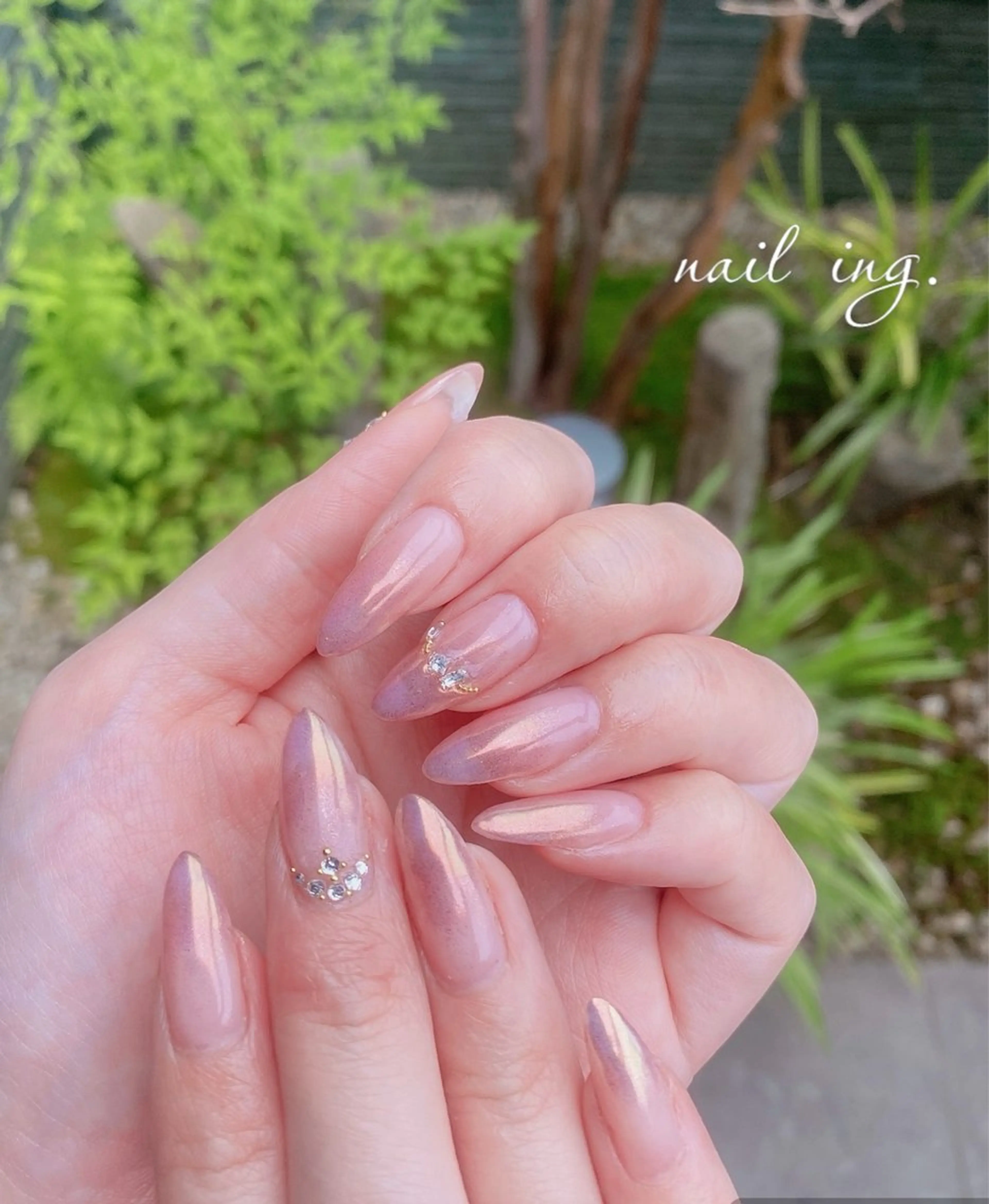 ネイル シンプルネイル ｉｎｇ .のネイルデザイン