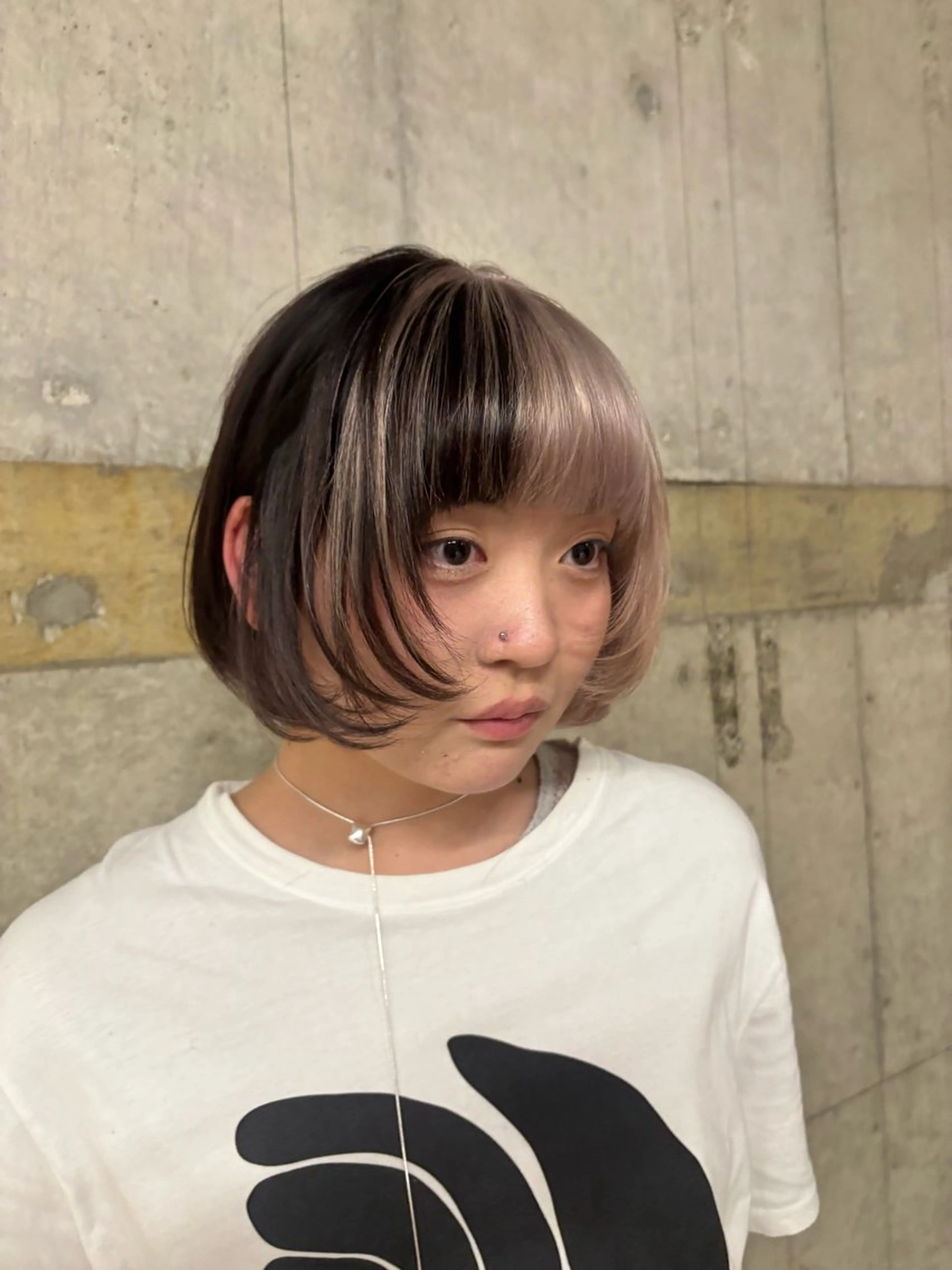 ショート カラー ヘアカラー トリートメント wewe: momoeのヘアスタイル