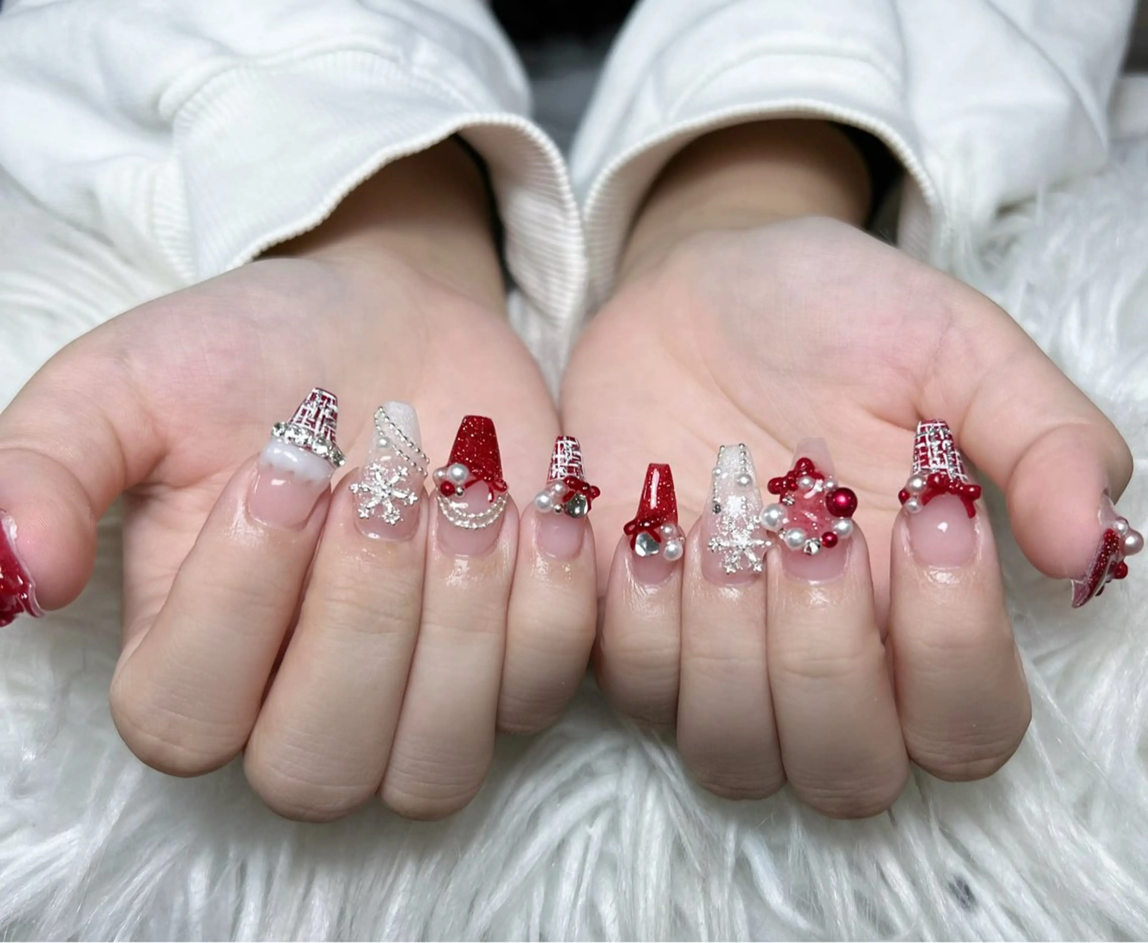 ネイル オーロラネイル ボルドー ブラウン 氷ネイル・うるうるネイル キラキラネイル Julli NailStudioのネイルデザイン