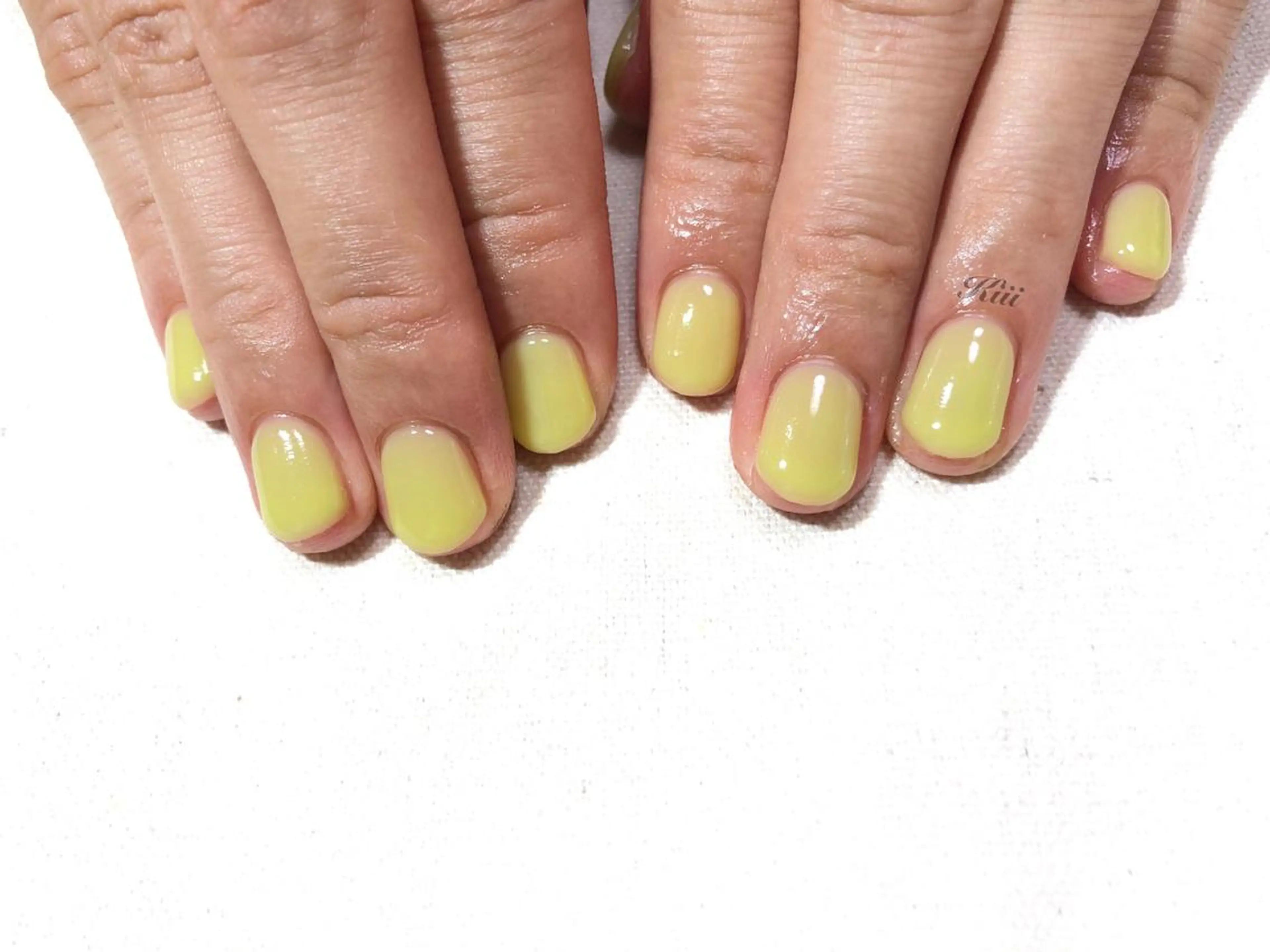 ネイル ハンドネイル フットネイル kiii.__ ✴︎*のネイルデザイン