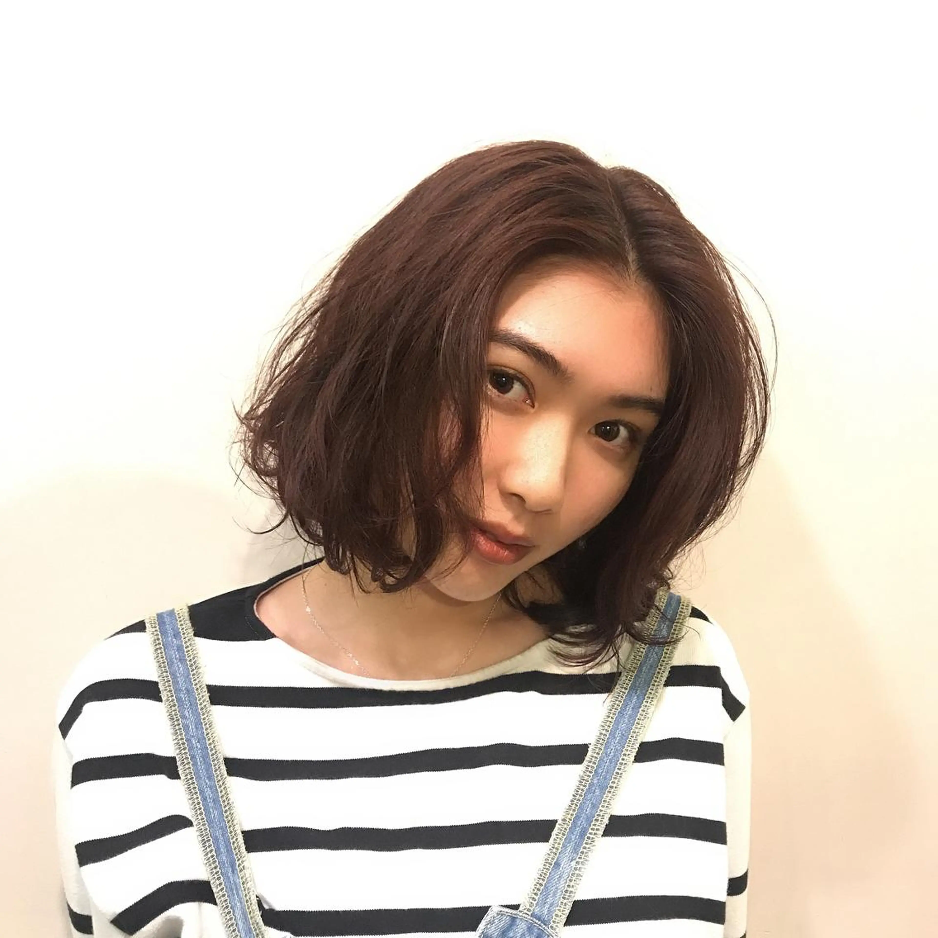 ミディアム パーマ 縮毛矯正専門店店長 佐々木動画モデル募集のヘアスタイル