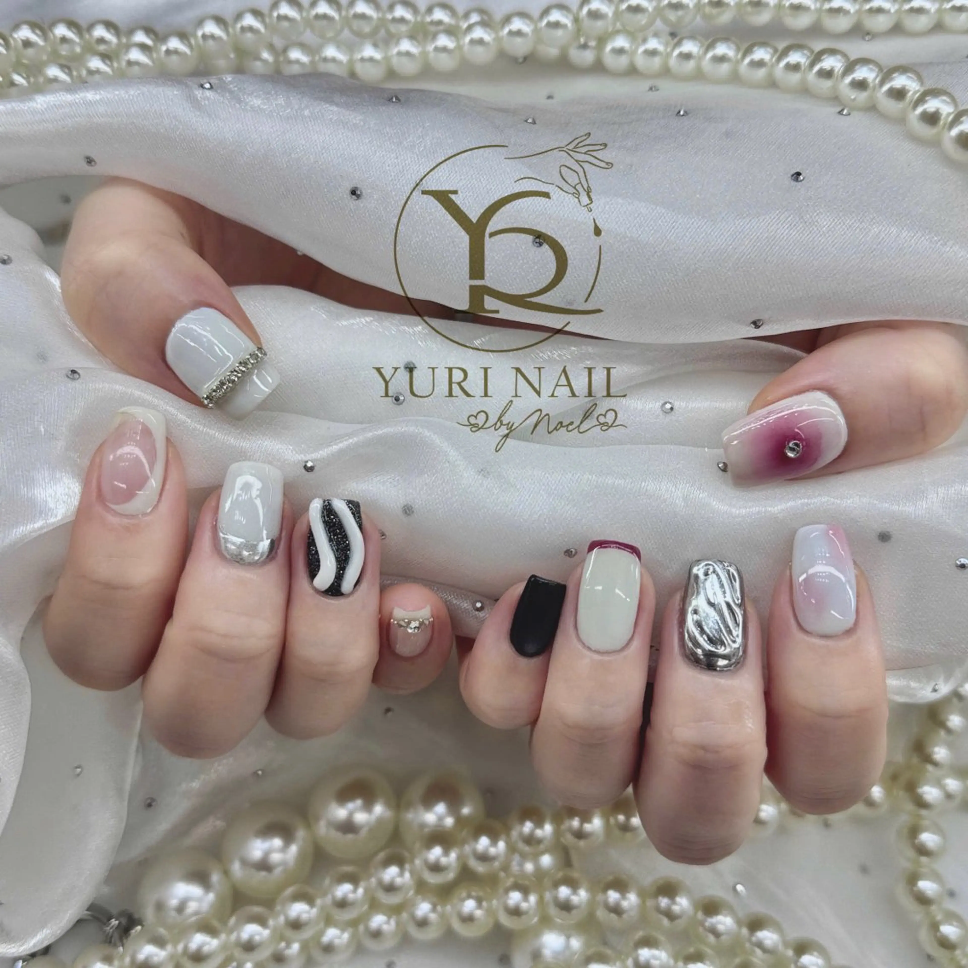 ネイル チークネイル フットネイル フレンチネイル グラデーション キラキラネイル ハンドネイル フットネイル ハンドケア YURI Nail Funabashiのネイルデザイン