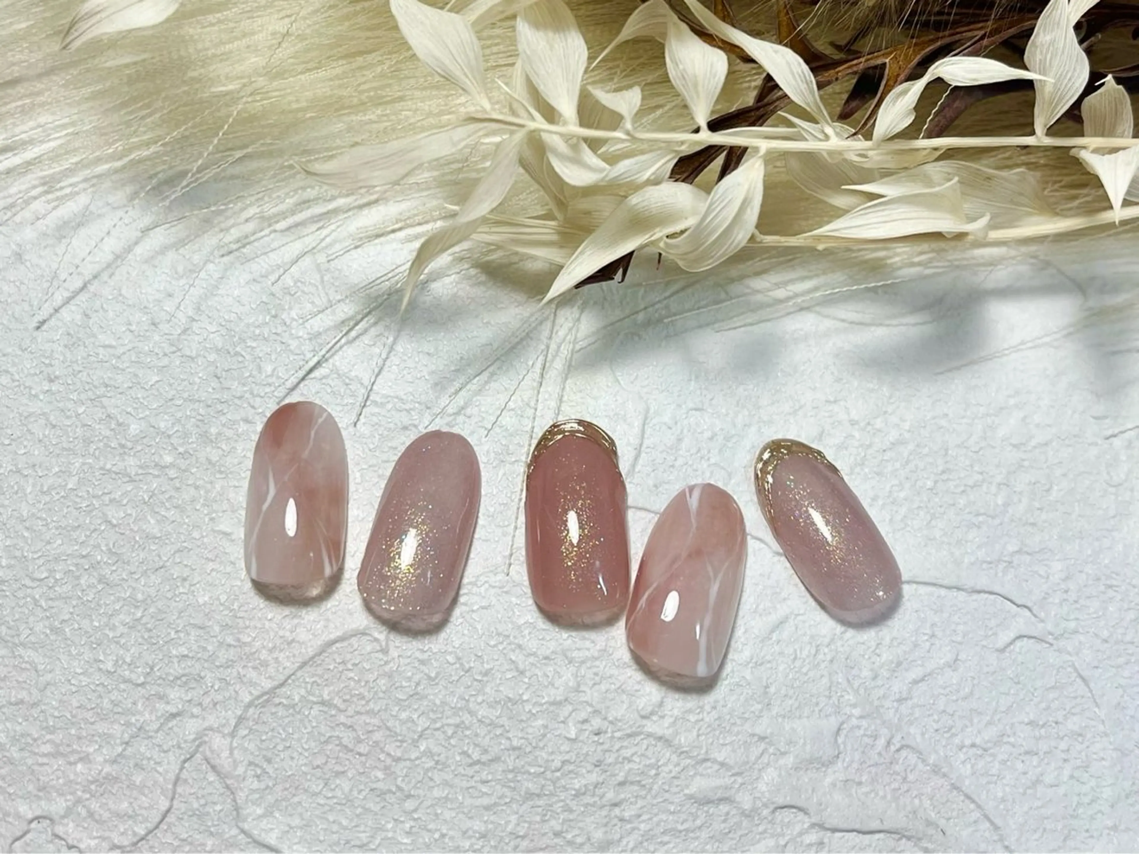 ネイル ジェルネイル 大理石ネイル(マーブル) メンズネイル パラジェル ワンホンネイル ハンドネイル kiki nail &brow二子玉川の眉毛・アイブロウイメージ