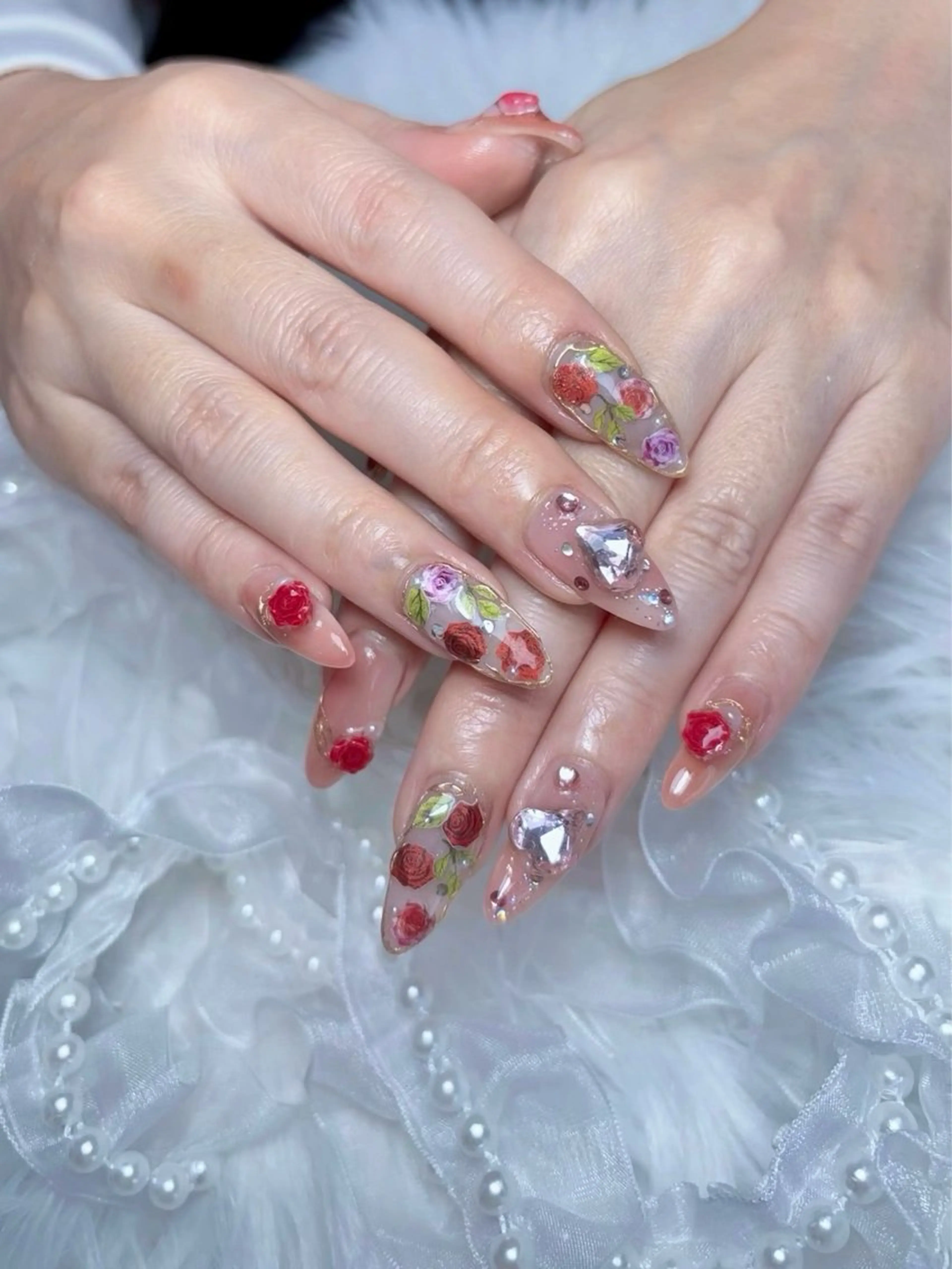 ネイル アートネイル ハンドネイル 𝑬𝑹𝑰𝑲𝑨 𓂃🎀𓈒𓏸のネイルデザイン