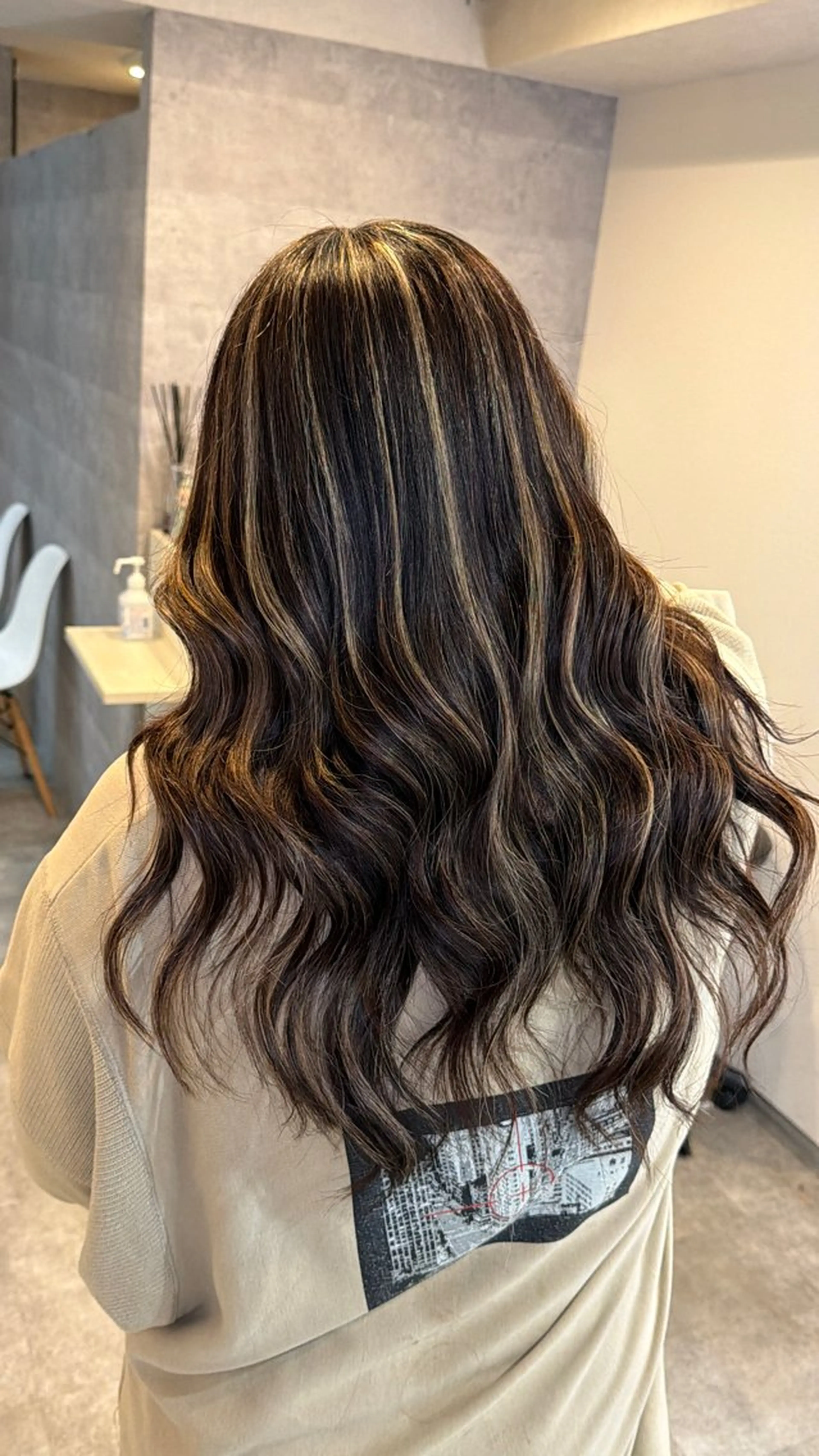 ロング カラー ハイライトカラー ハイライト ヘアカラー トリートメント 💎夏葵 ハイライト /デザイン指名No1のヘアスタイル