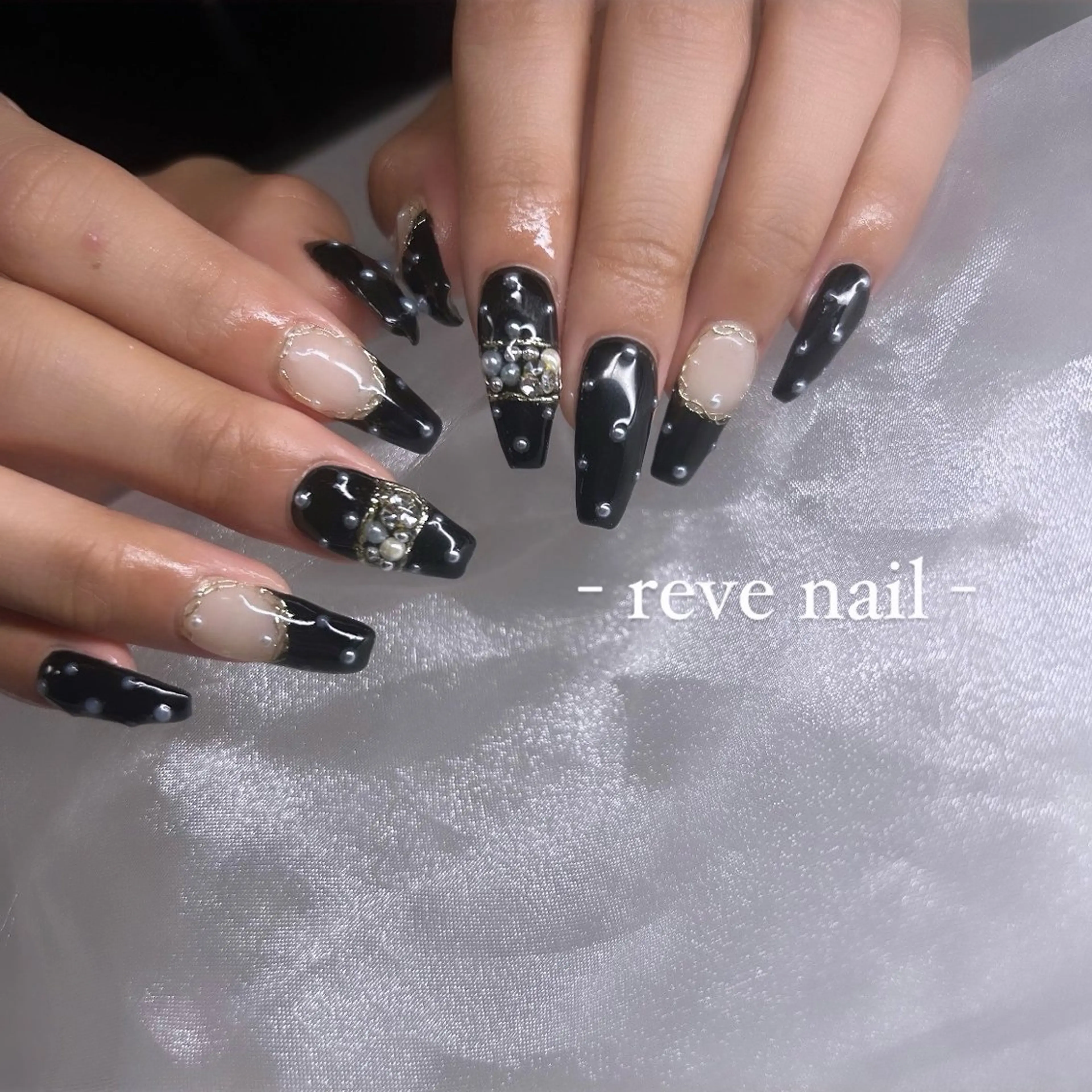 ネイル 持ち込み ハンドネイル 門真市 三ツ島 reve nailのネイルデザイン