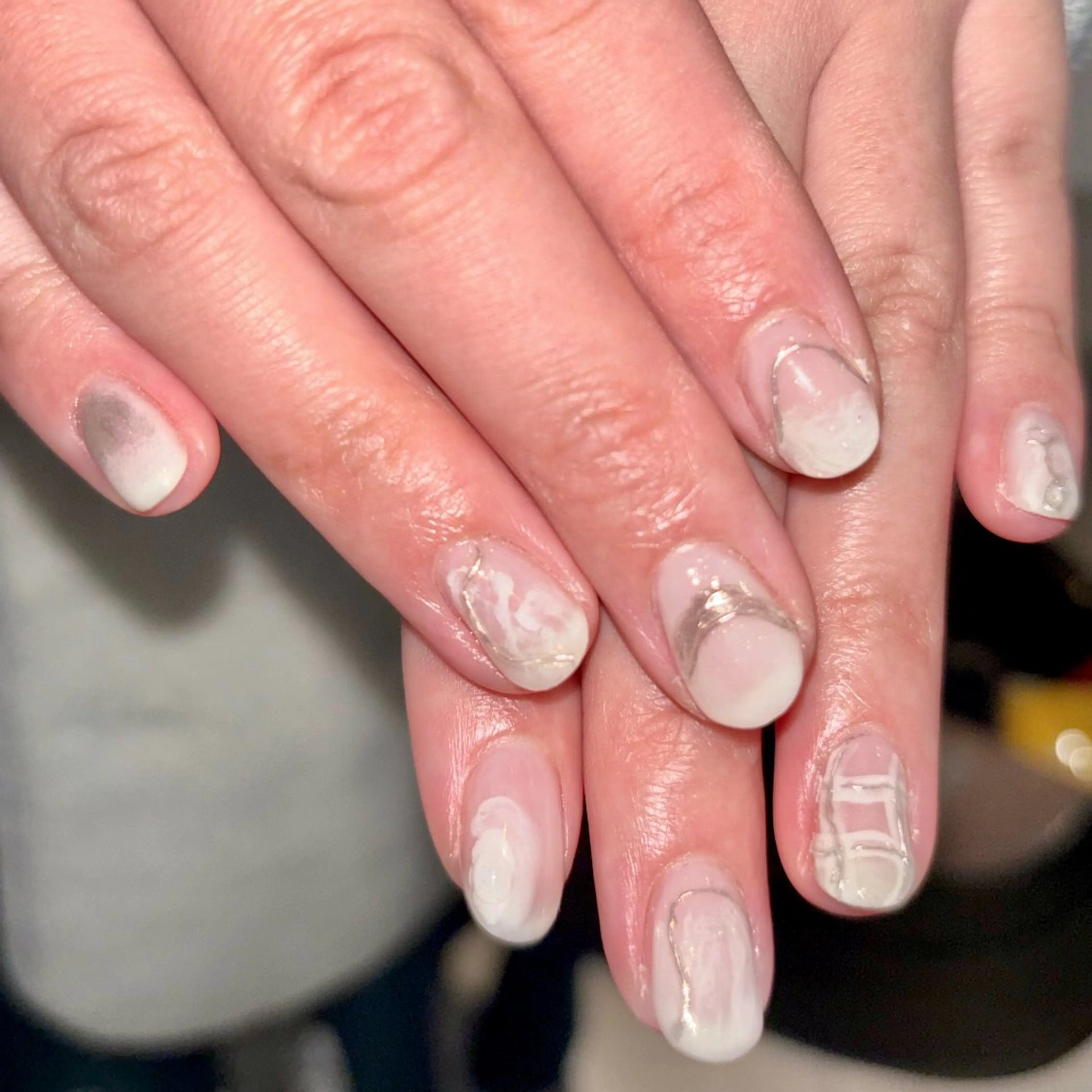 ネイル ジェルネイル 韓国ネイル ニュアンスネイル パラジェル ぷっくりネイル ハンドネイル Kureha/ネイル トレンドヘアのマツエク・マツパデザイン