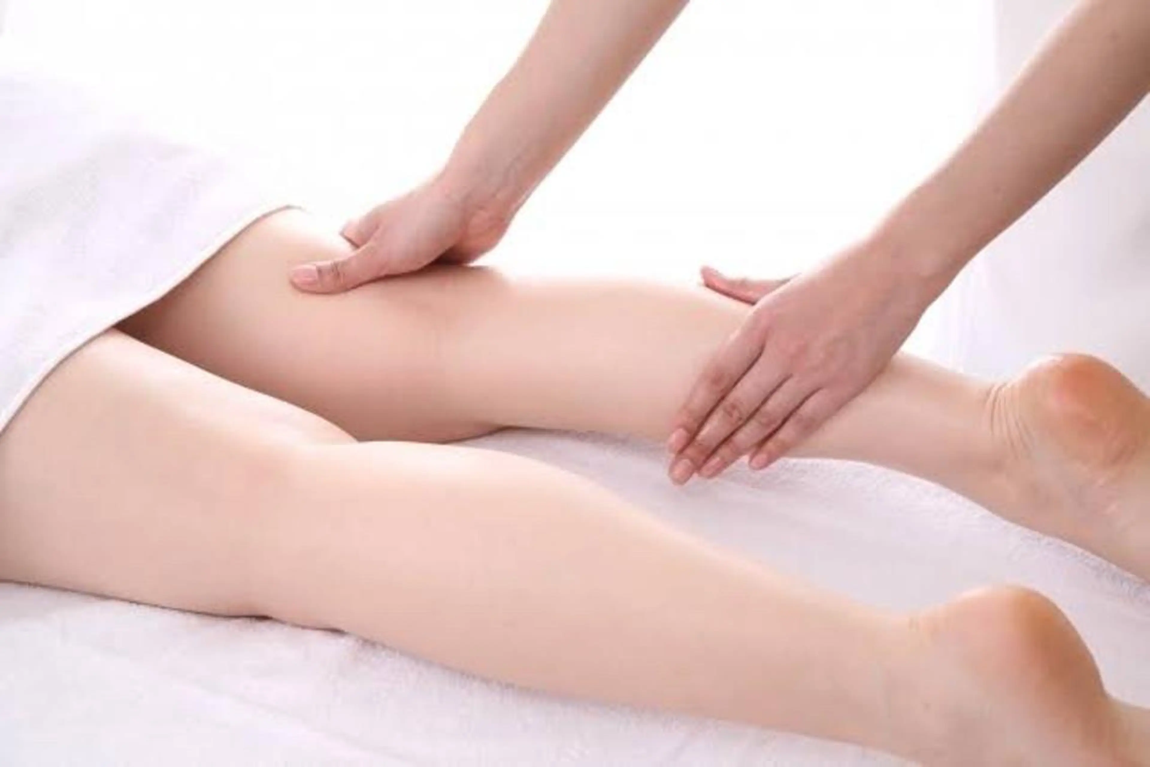 ✨よくばりエステ✨🦵🦶足むくみ気になりませんか?フットマッサージ付美肌エステ🔹カサつき🔹乾燥🔹毛穴の写真