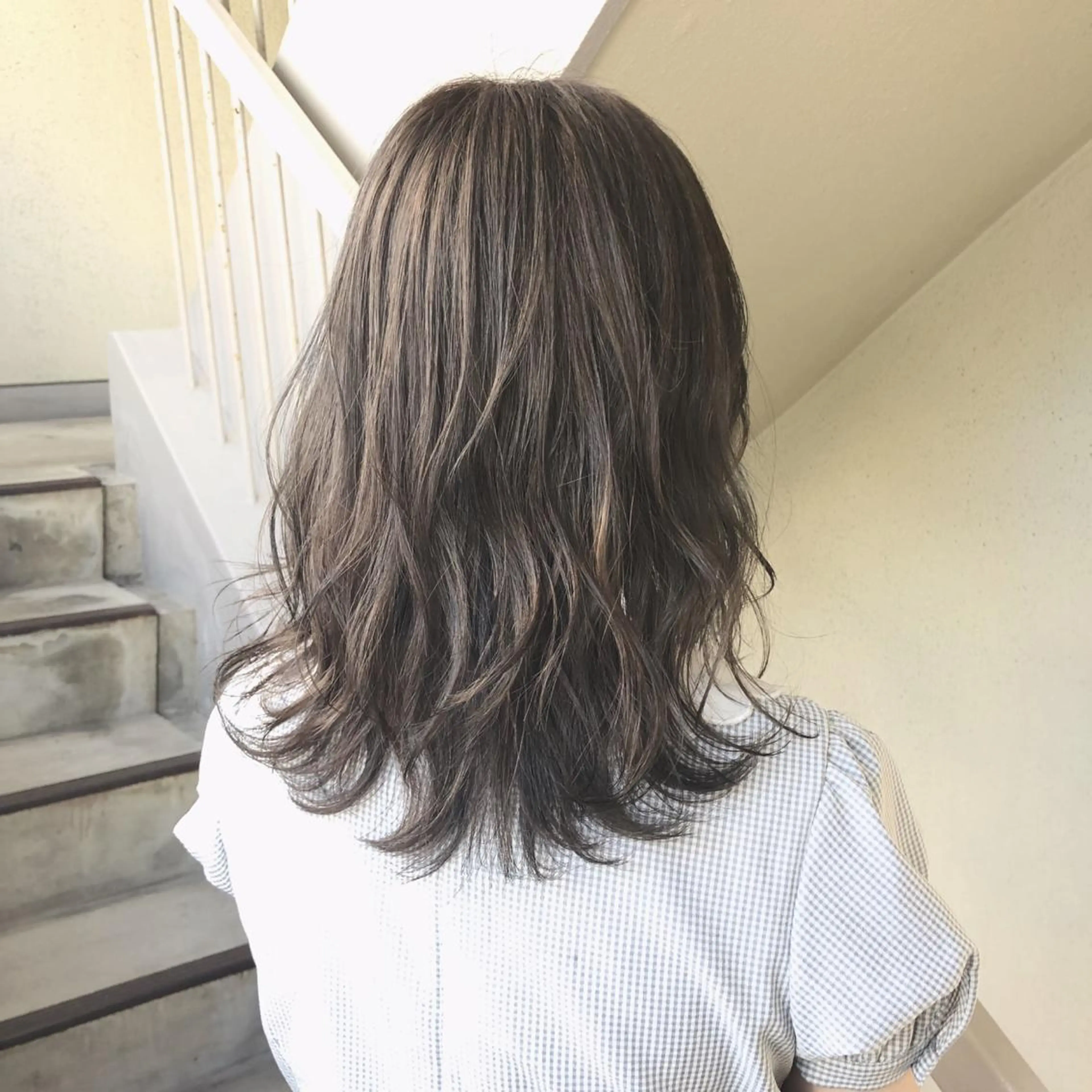 ミディアム カラー 透明感カラー 【 DIPTH 】 代表コウキ🥇のヘアスタイル