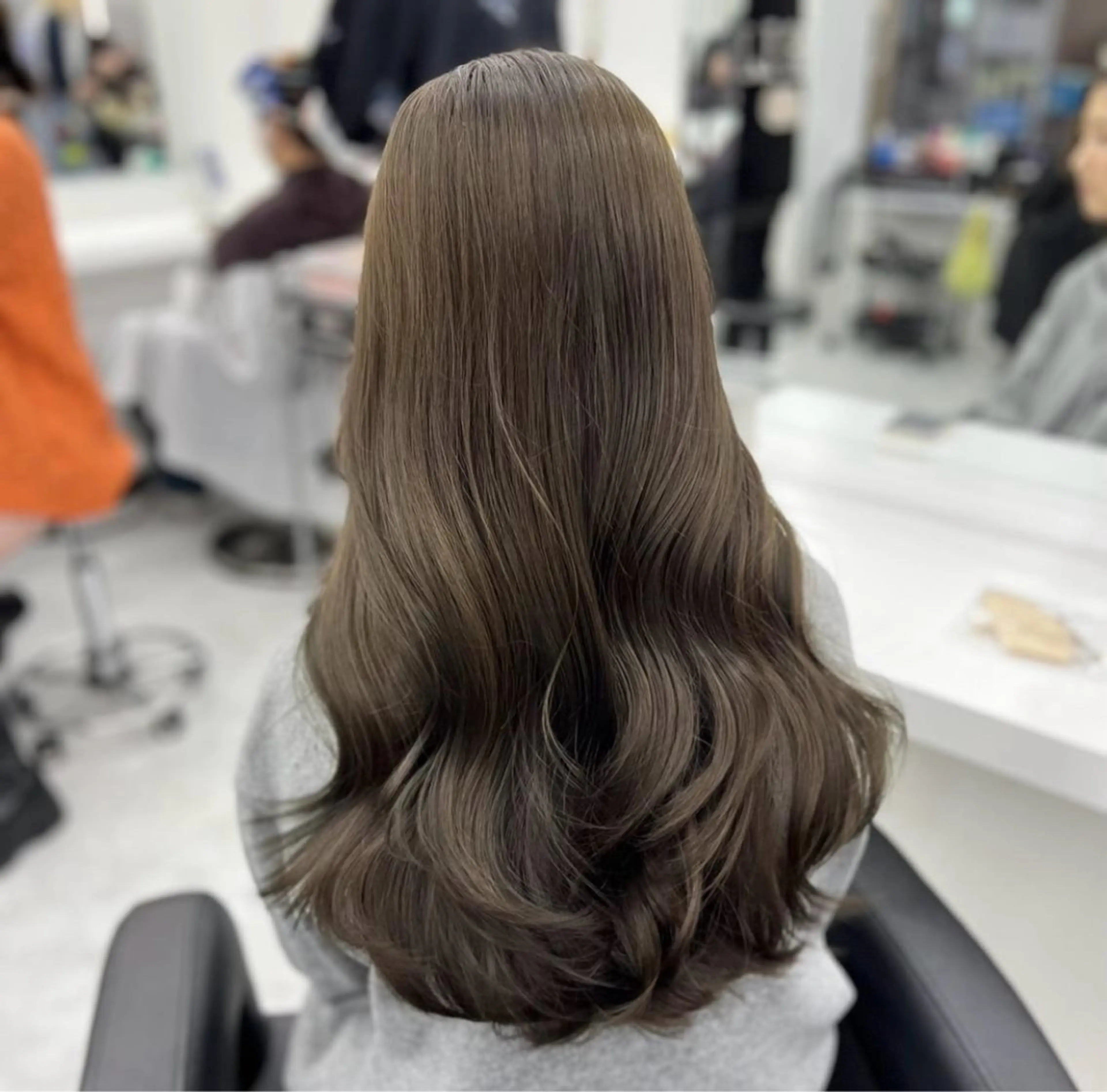 ロング カラー ヘアカラー トリートメント ヘッドスパ y2k✩︎⡱レイヤー ウルフ/オリーブ🍀のヘアスタイル