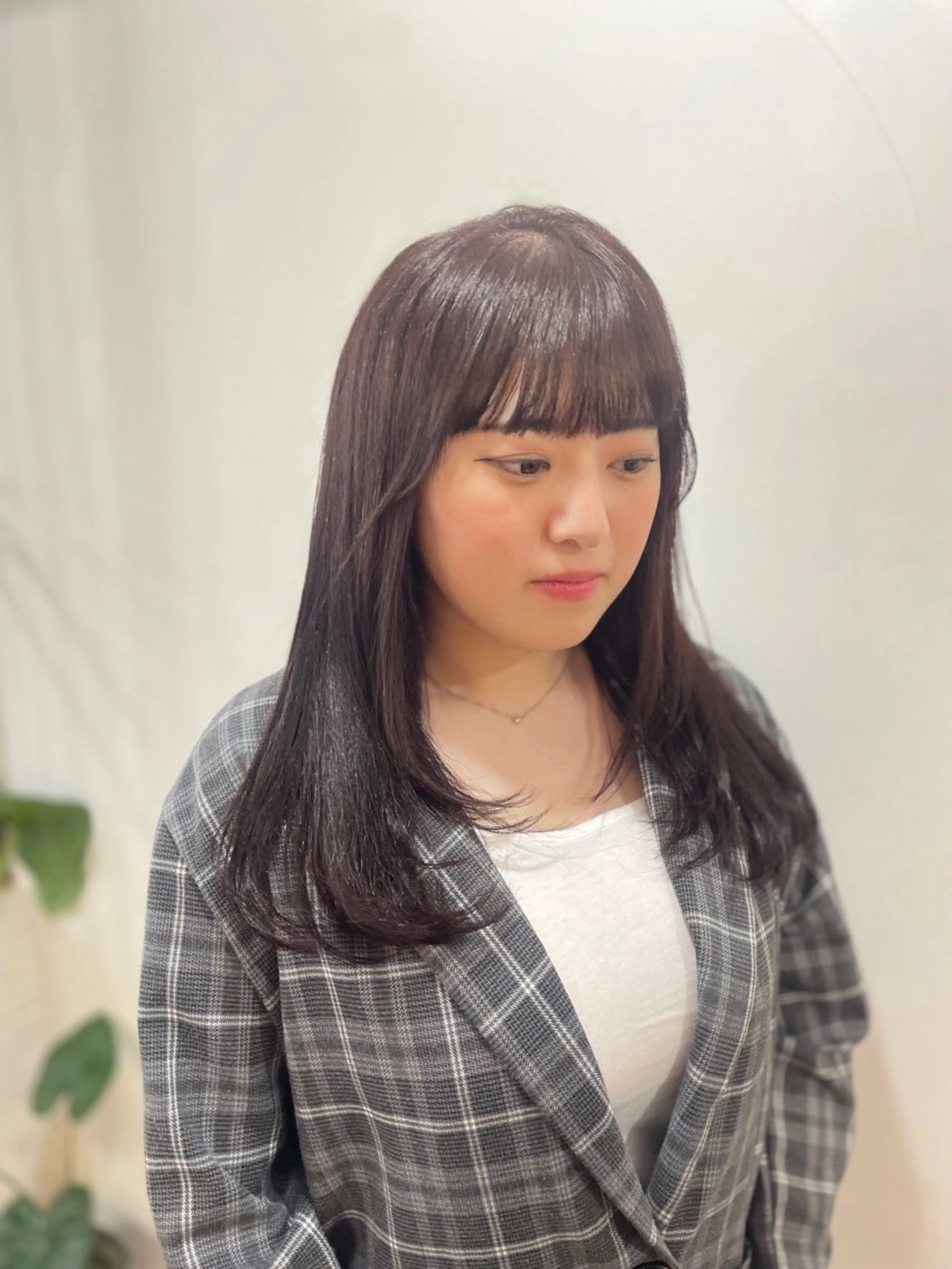 ロング カラー ロングレイヤー ブリーチ ケアブリーチ イヤリングカラー インナーカラー mopa所属・mopa_kaede 暖色カラー/ロングのヘアスタイル