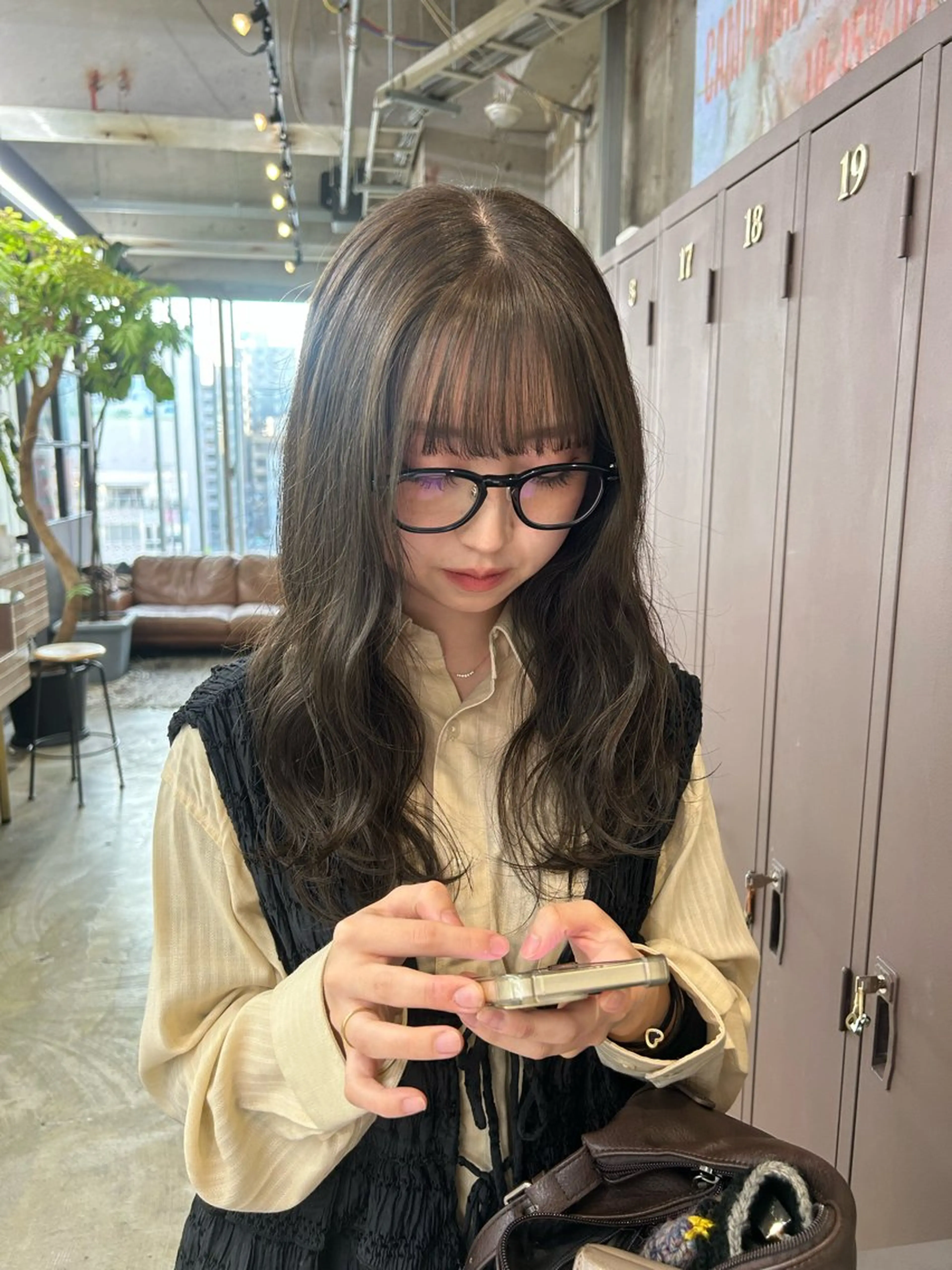 ロング カラー 透明感カラー ダブルカラー ヘアカラー 伊藤ほのか/パーマ /酸性ストレートのヘアスタイル