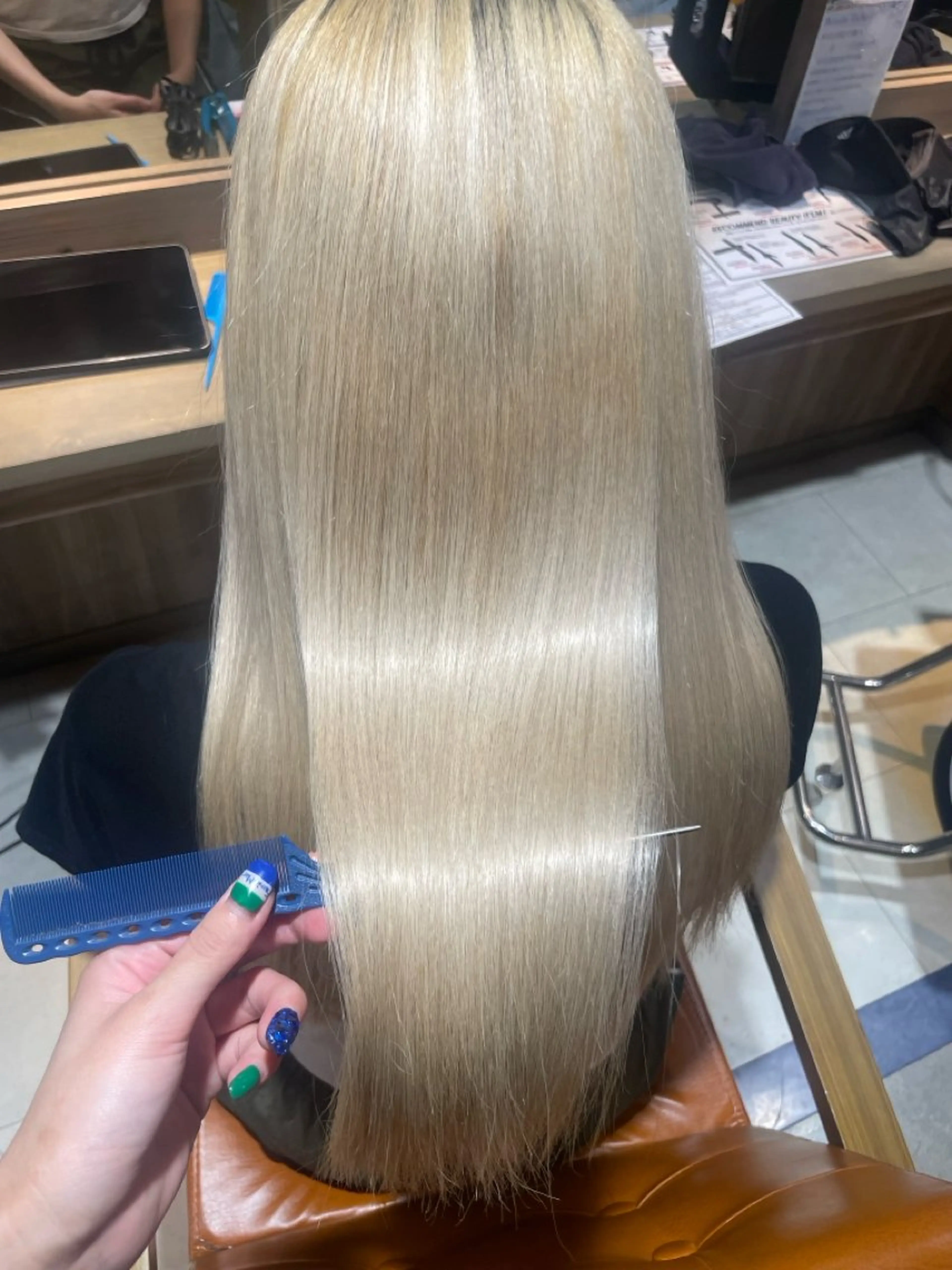 ロング カラー ヘアカラー トリートメント 艶髪×透明感カラー ののかのヘアスタイル