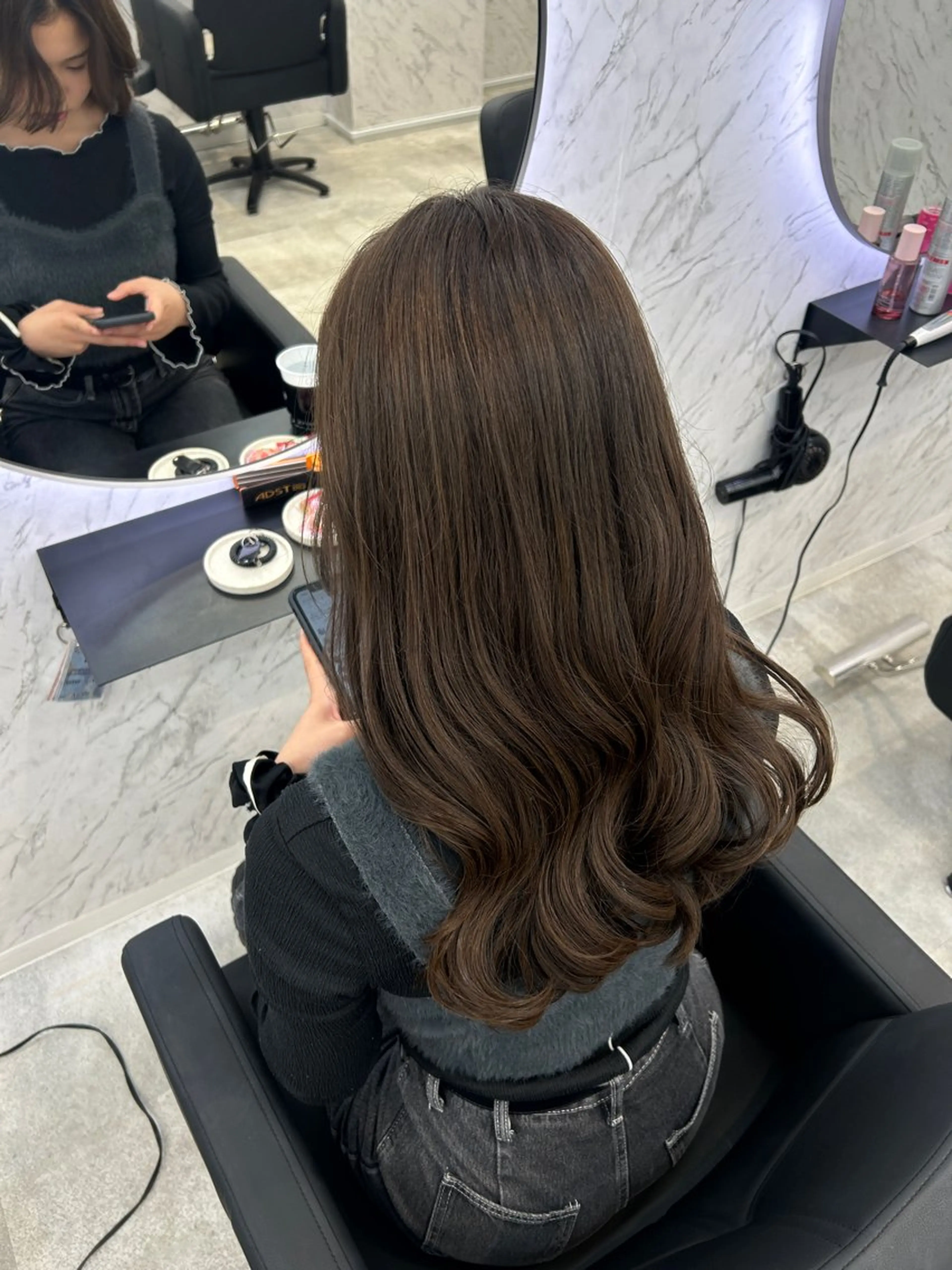 ロング カラー ベージュカラー オリーブベージュ ヘアカラー トリートメント カット¥1100 ✂️MIUのヘアスタイル