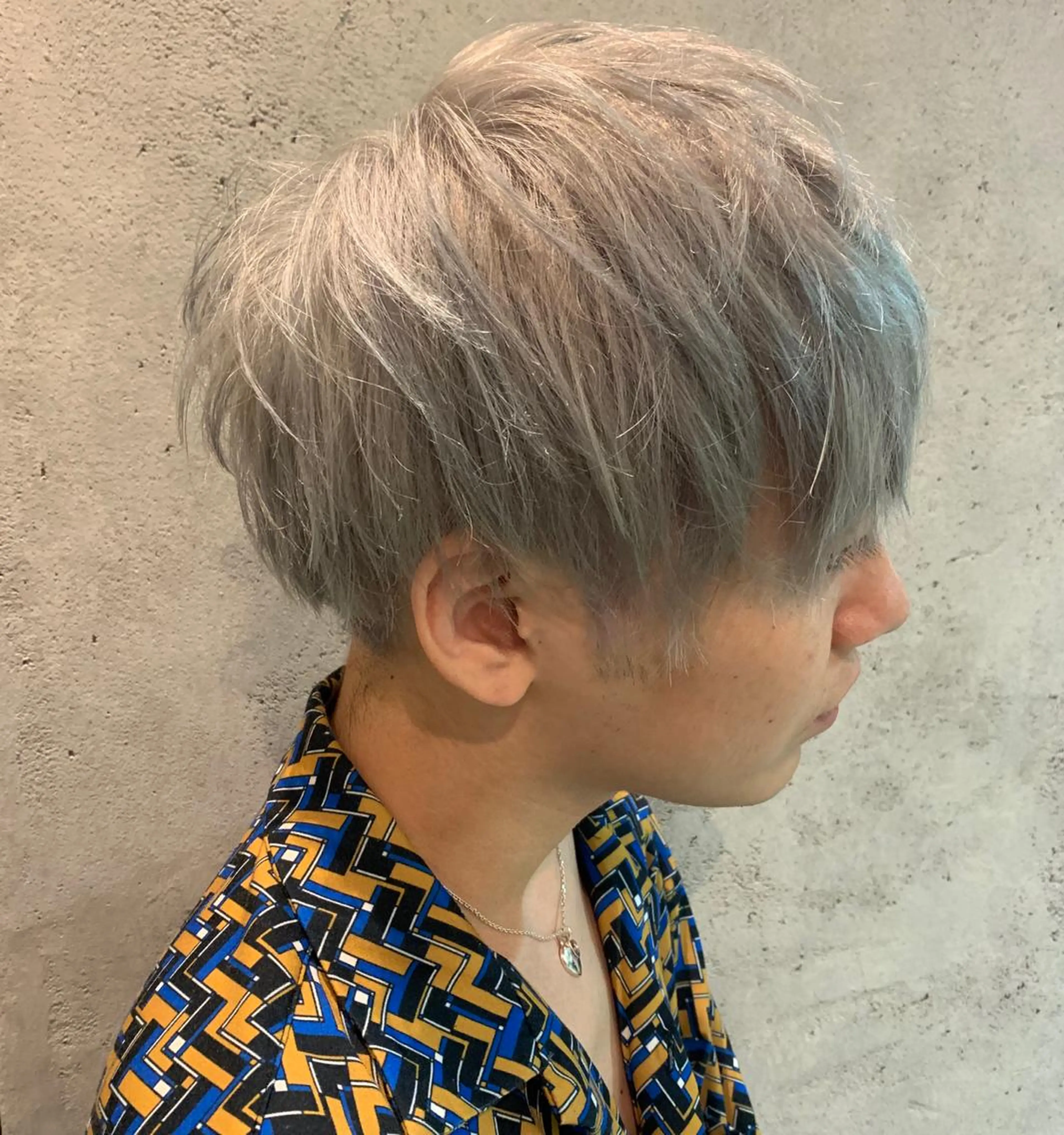 メンズ 堤 麻衣子のヘアスタイル