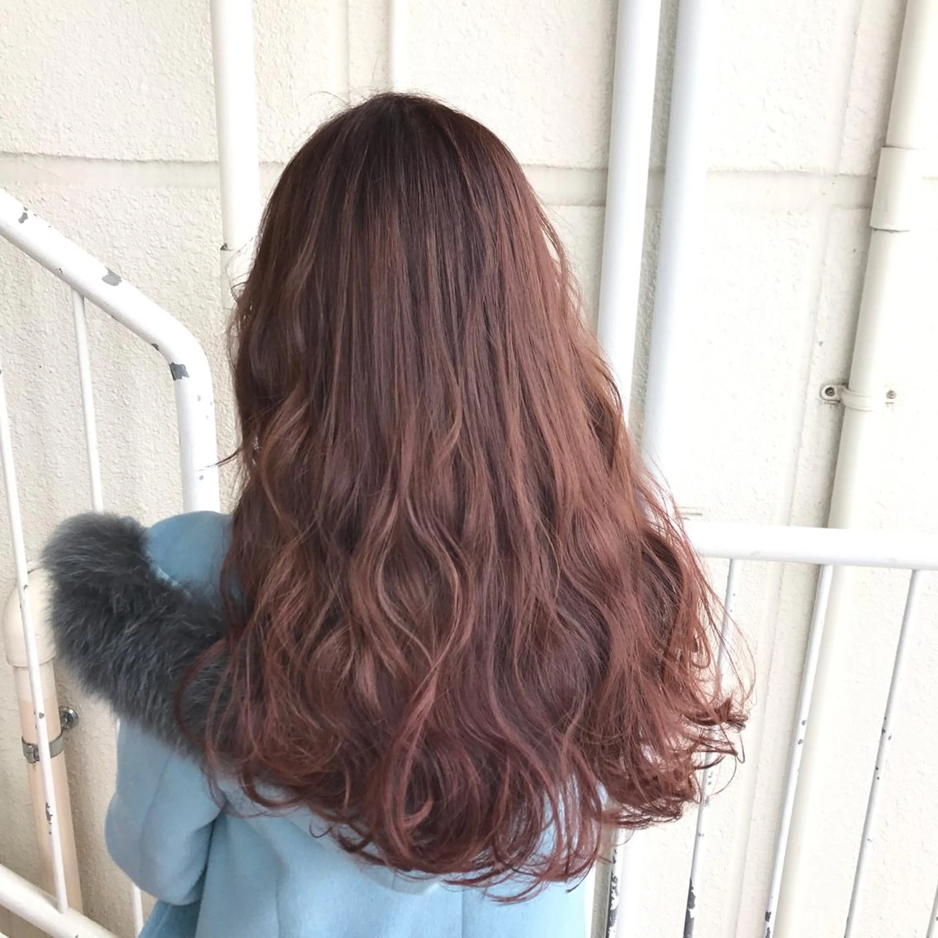 ロング カラー SHIN/レイヤー カット×クロスパーマのヘアスタイル