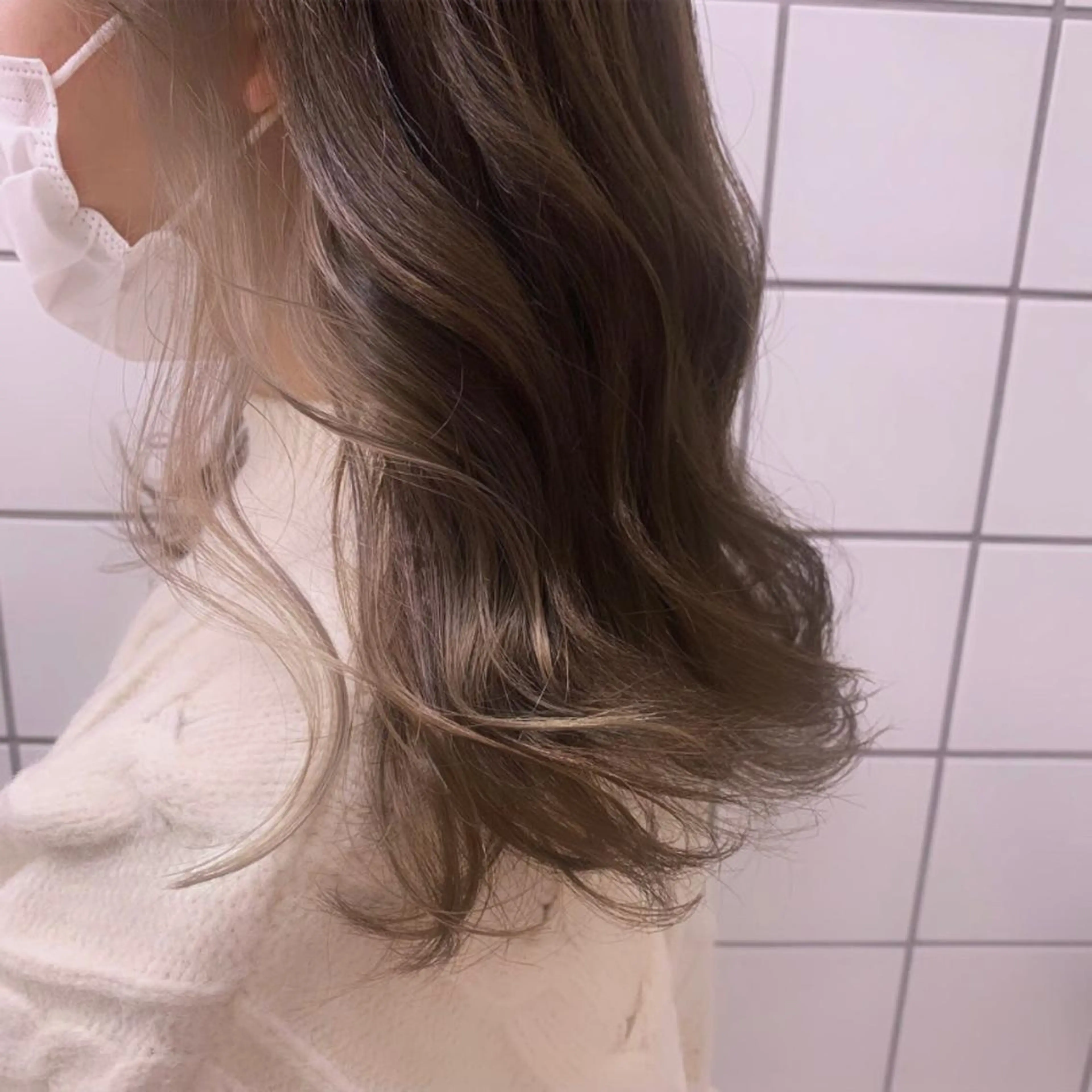 セミロング カラー 🩰透明感カラー♡ UTA🩰のヘアスタイル