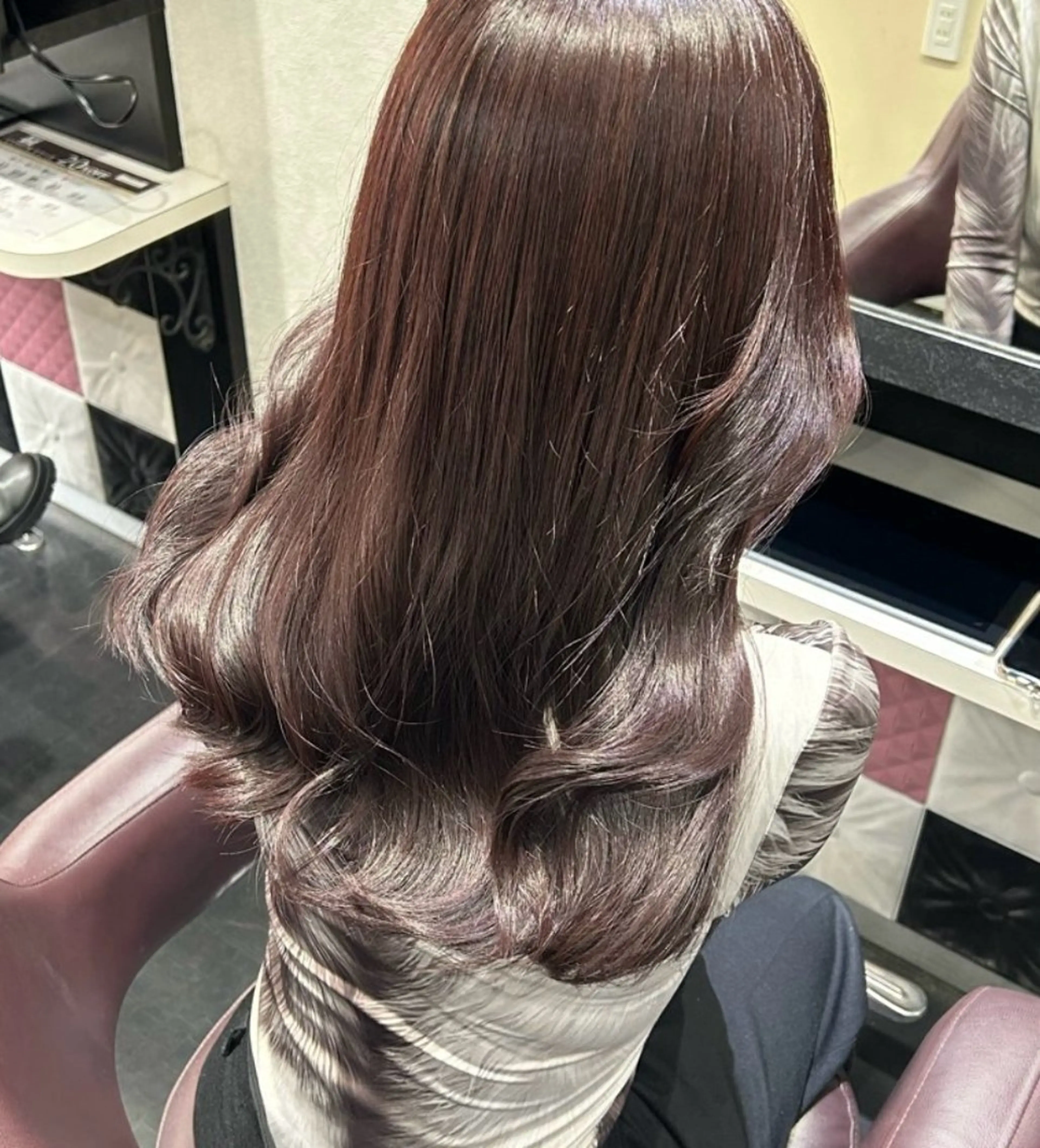 セミロング カラー mizu kiのヘアスタイル