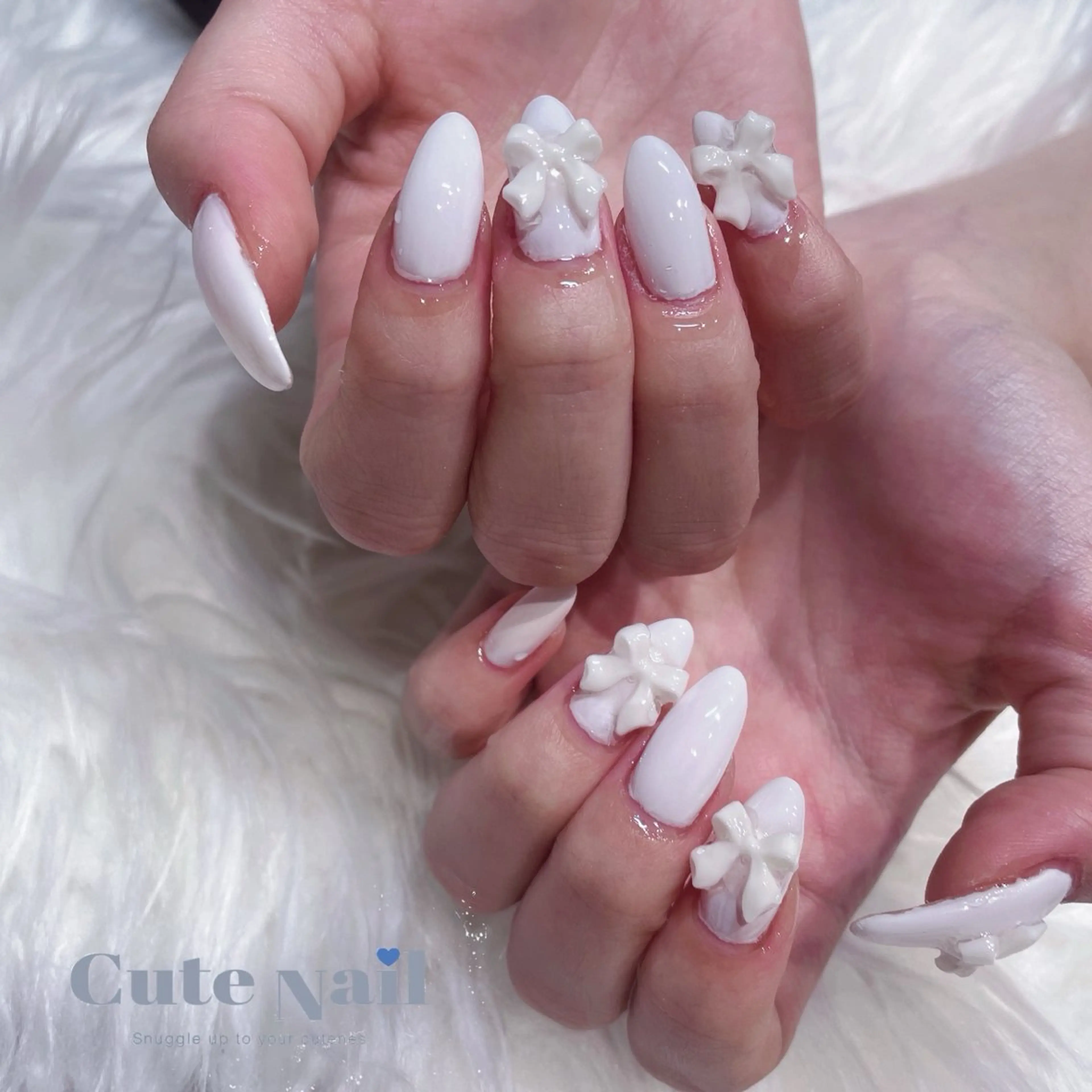 ネイル GO TODAY SHAiRE SALON原宿 Liber所属・️🫧もこ 艶感ネイル🫧のネイルデザイン