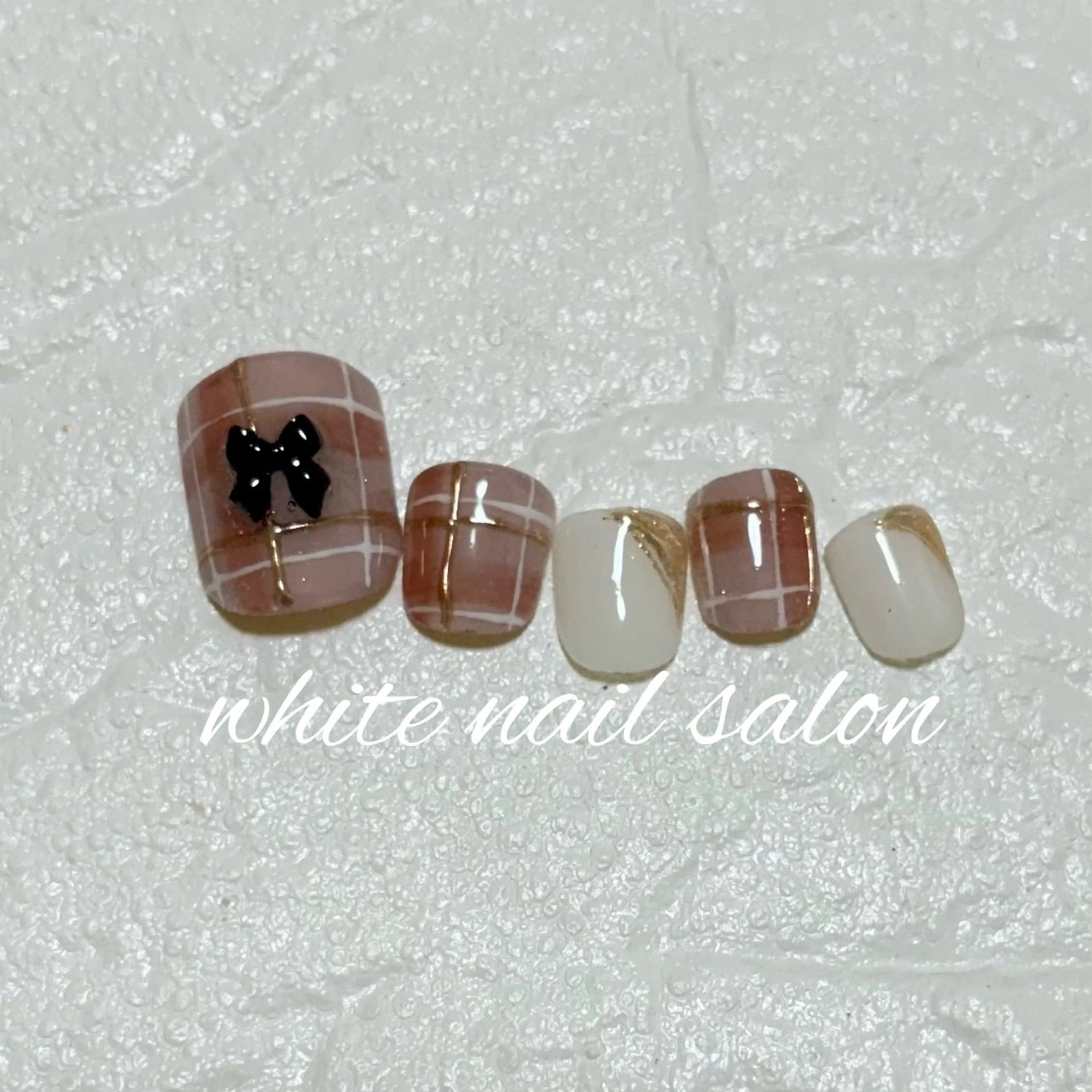 ネイル フットネイル フットネイル white nail salonのネイルデザイン