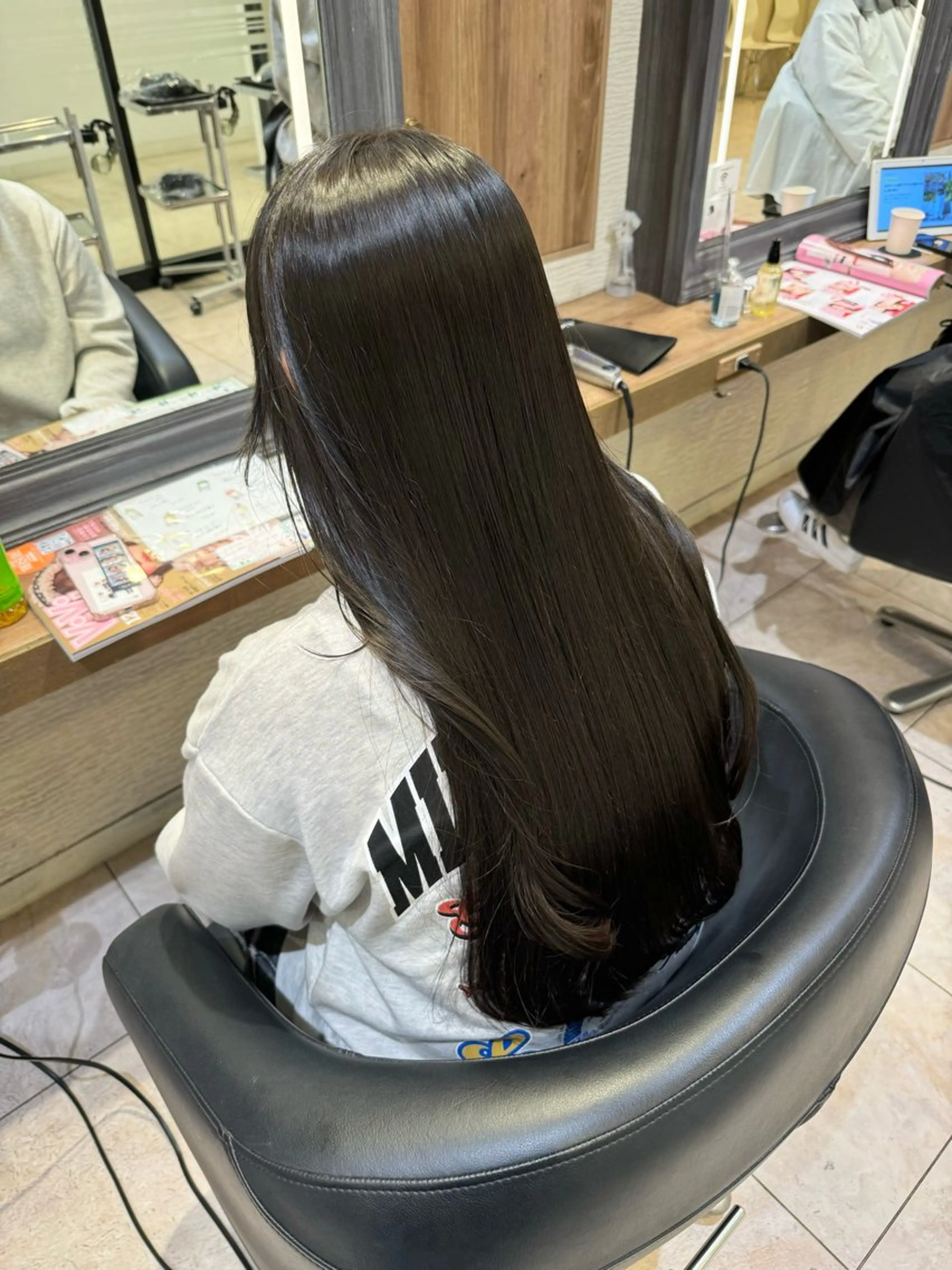 ロング カラー ヘアカラー 赤み消しカラー🌱 YUZUKI🫧のヘアスタイル