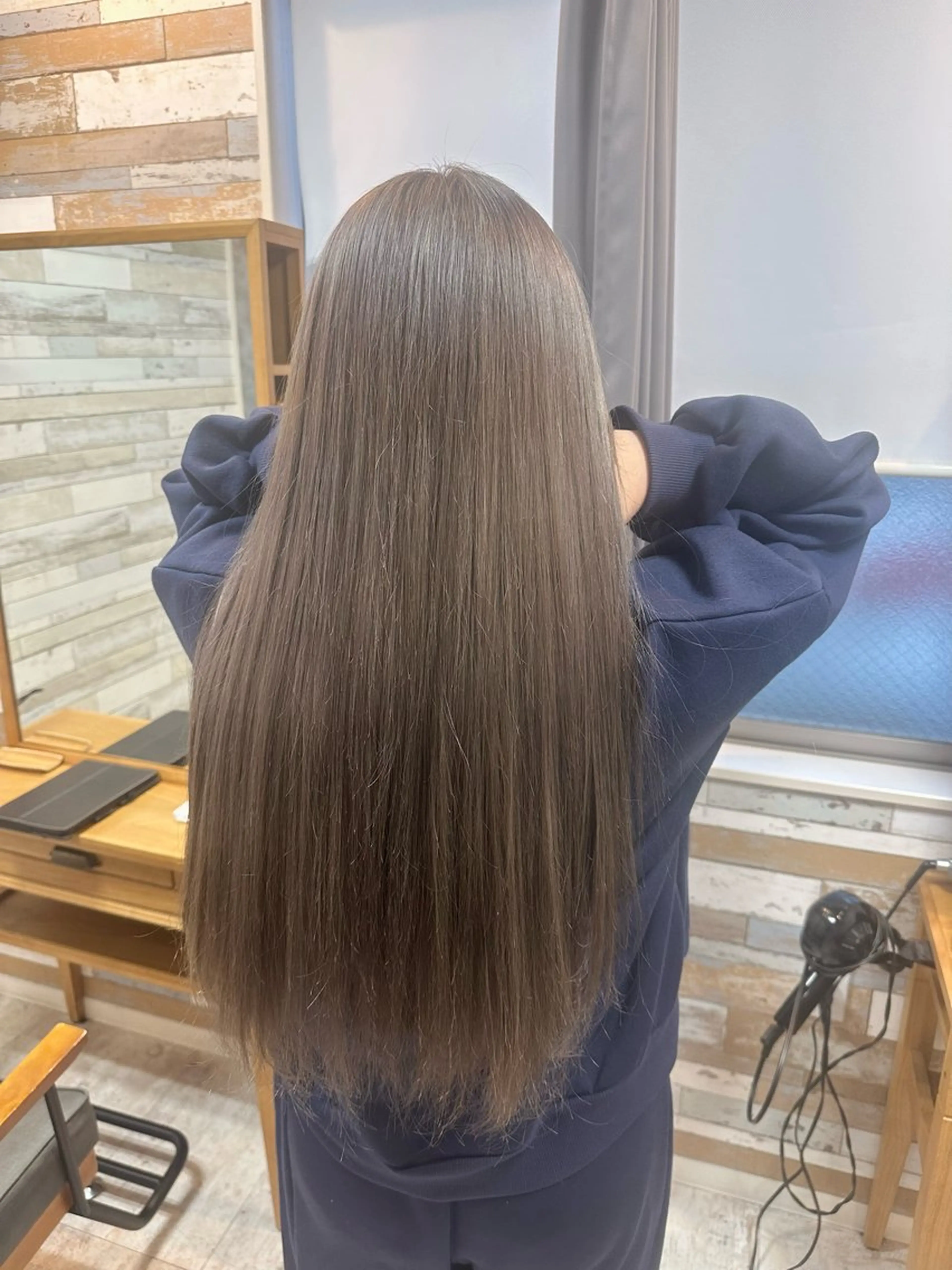 ロング カット ヘアカラー トリートメント 渡邉 三香子のヘアスタイル