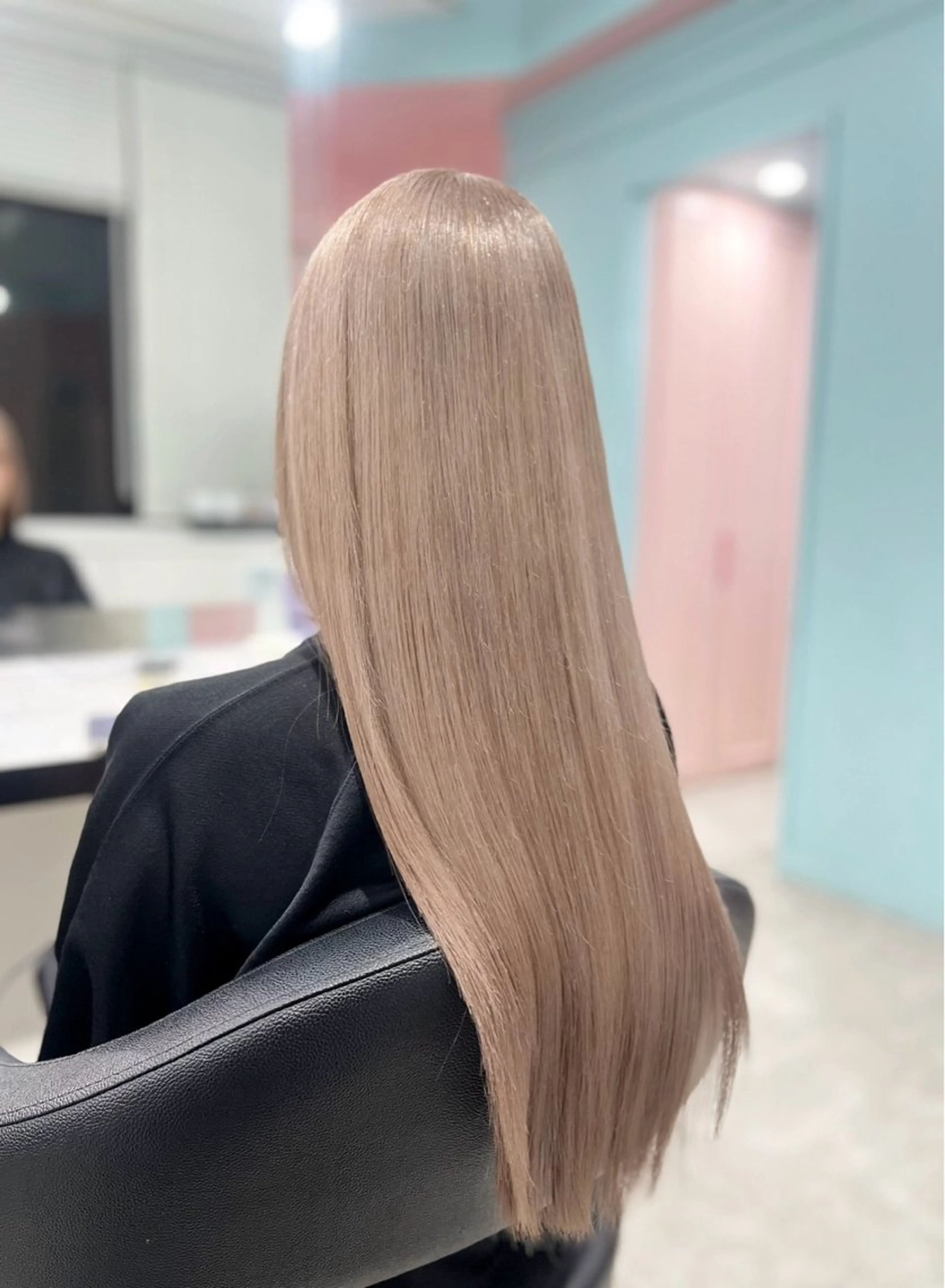 ロング ヘアカラー 透明感ベージュ 🎀Sayaka🎀のヘアスタイル