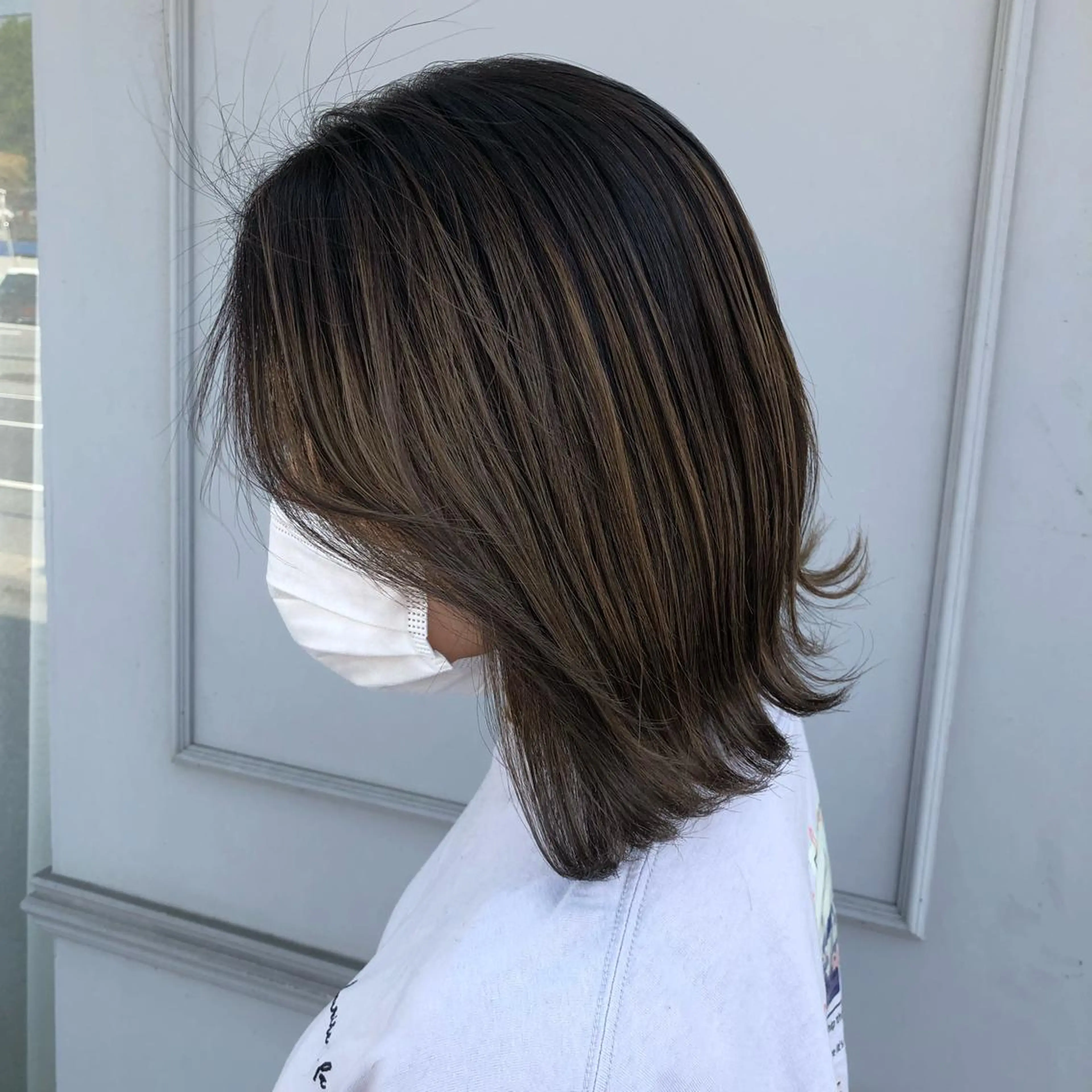 ミディアム 若泉 真梨のヘアスタイル