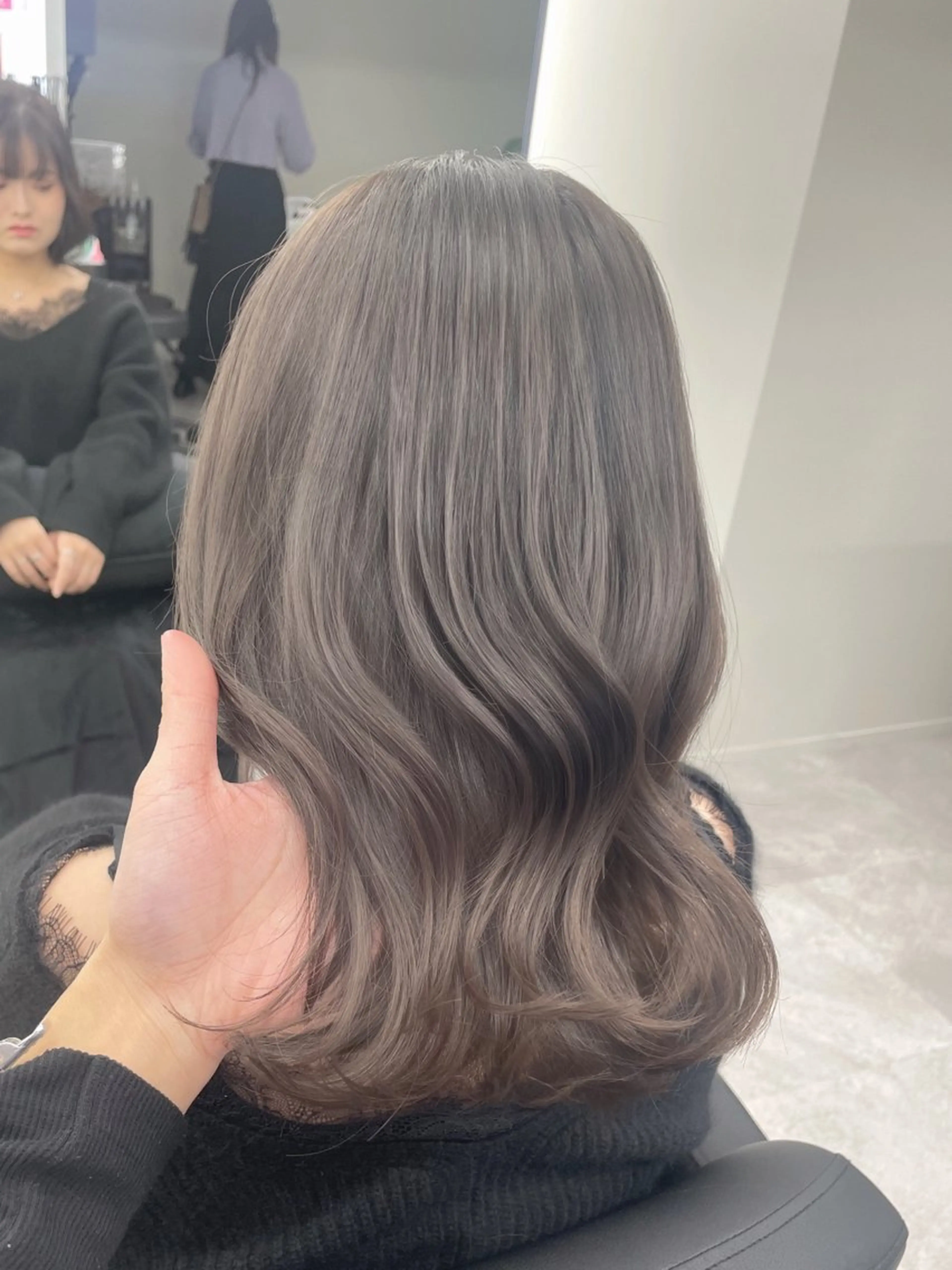 ミディアム カラー 心斎橋/ブリーチなし 髪質改善/レイヤーのヘアスタイル