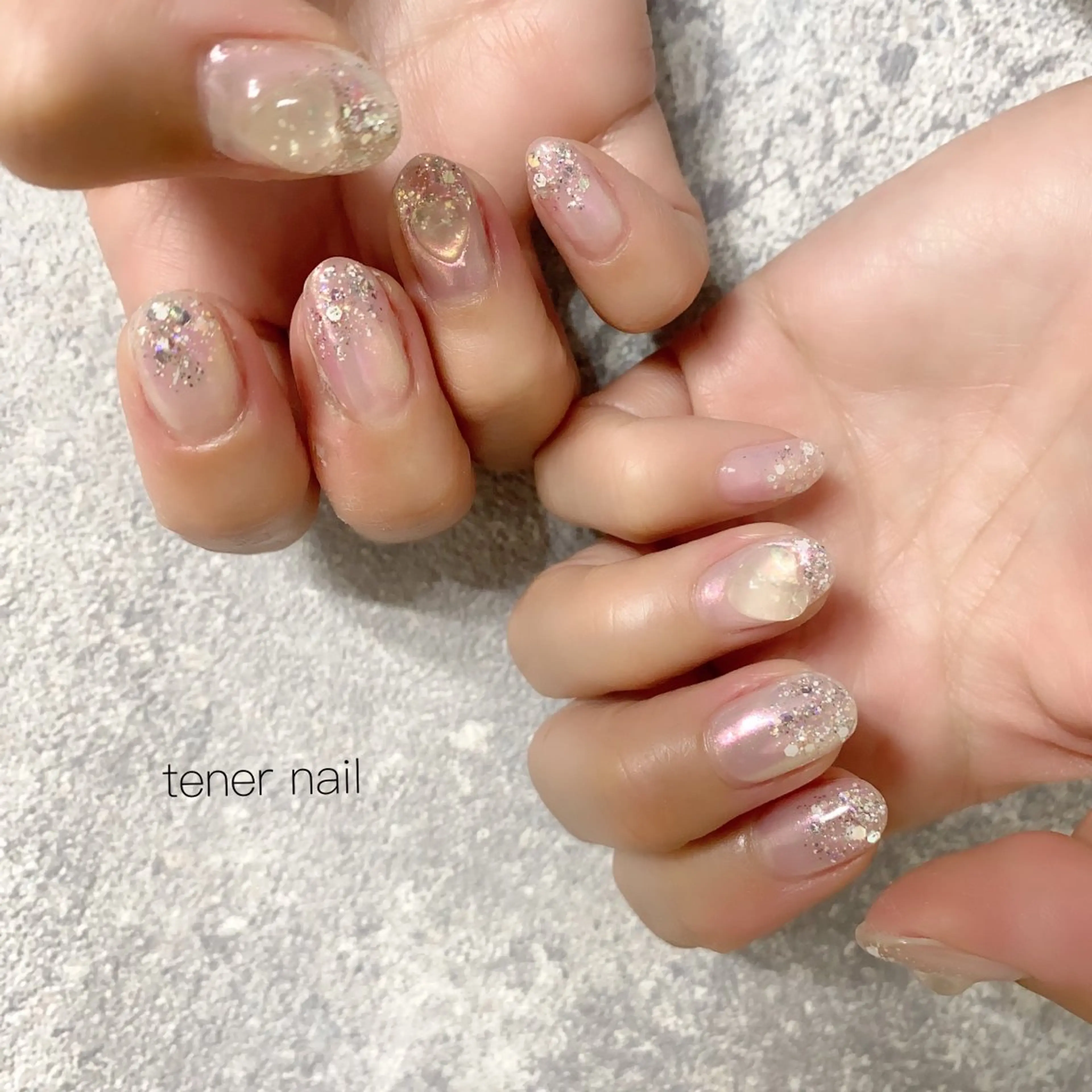 ネイル オーロラネイル グラデーション ラメ(グリッター) ラメグラデーション テネルネイル tener nailのネイルデザイン