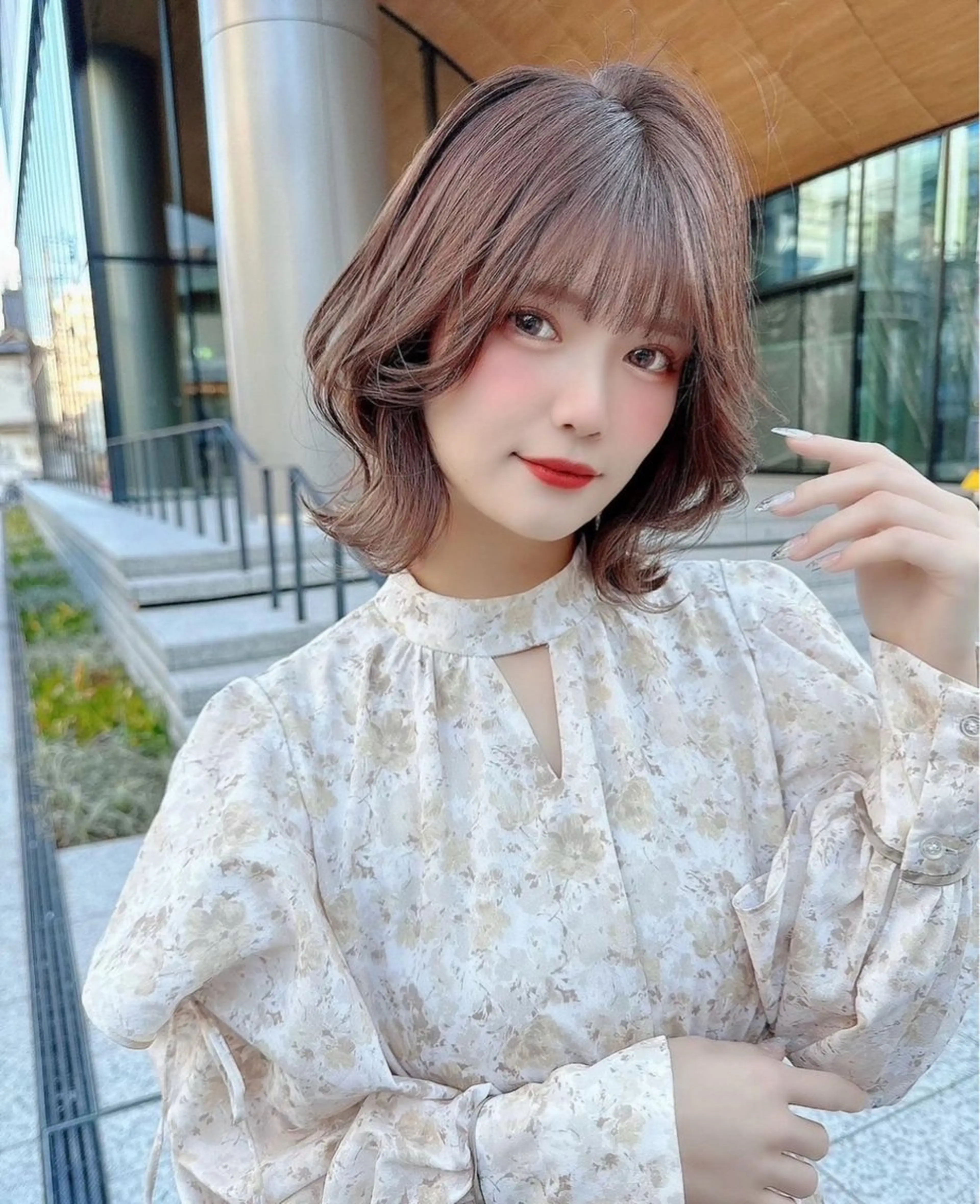 ミディアム ショートボブ 韓国風カラー ボブ くびれヘア エギョモリ ボブ/顔周りカット /縮毛矯正/鈴木隆太のヘアスタイル