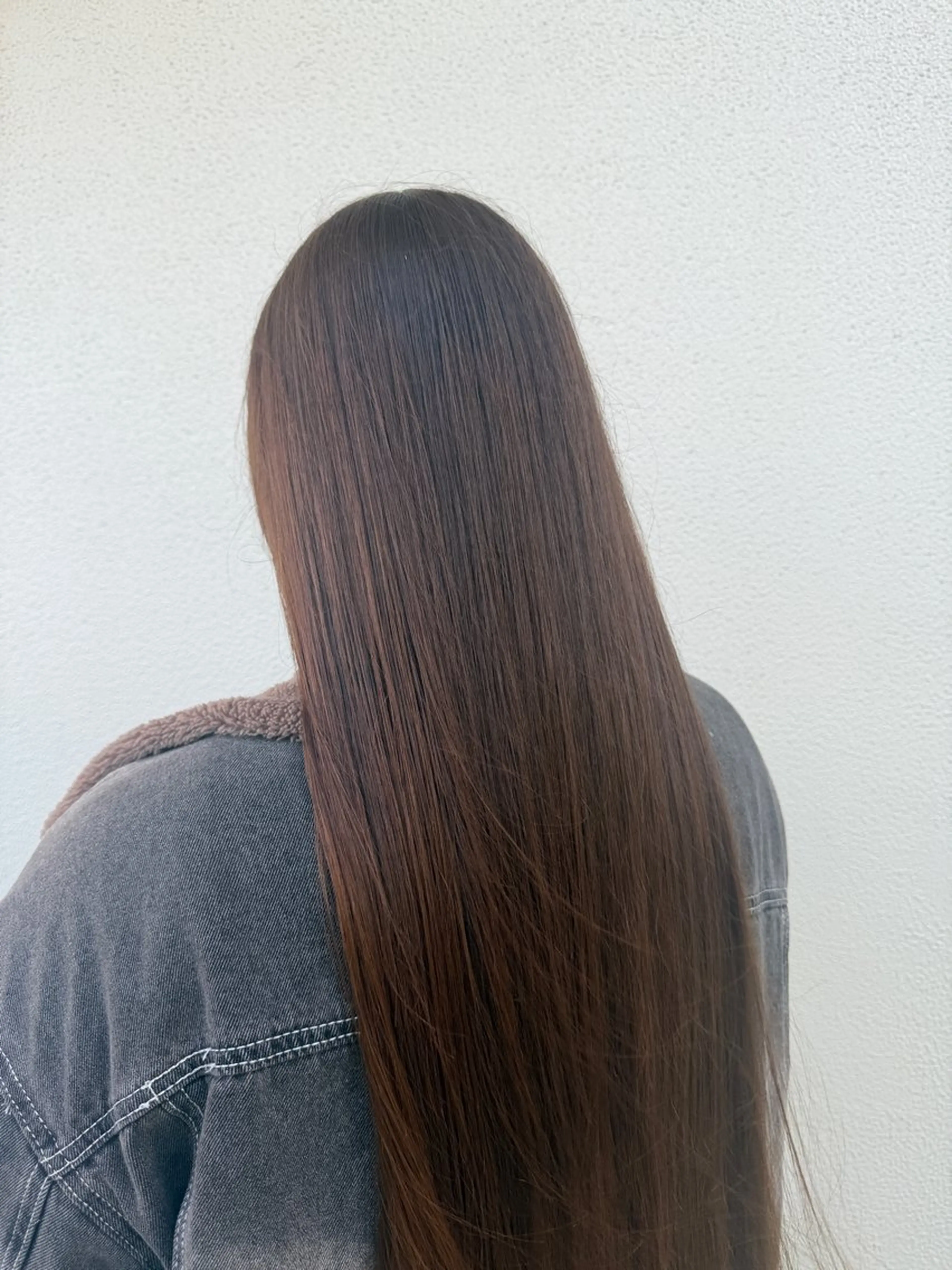 平日13時以降限定4STEPAujua(オージュア）トリートメント/シャンプーブロー込みの写真