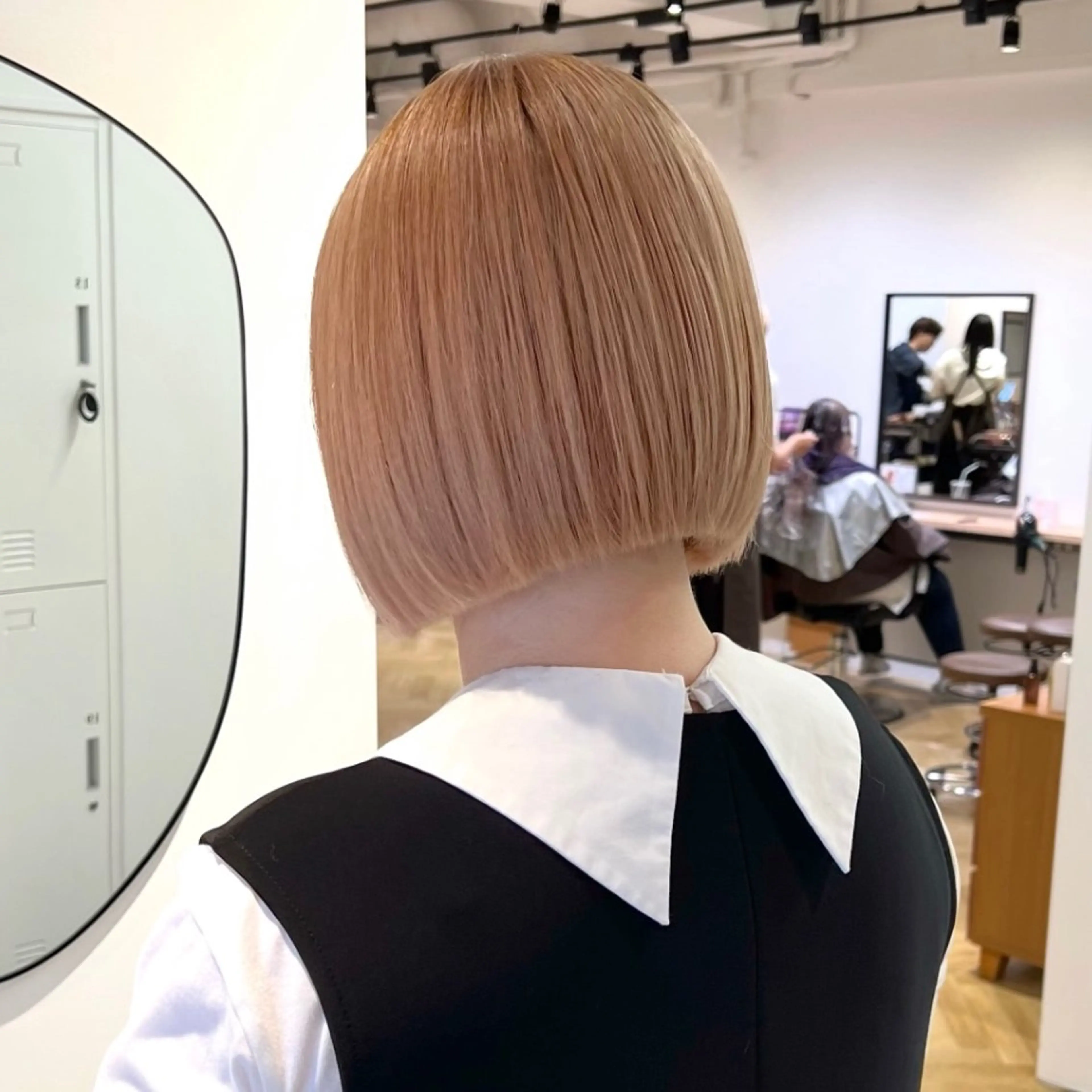 ショート カラー 切りっぱなしボブ ベージュカラー ブリーチ ボブ ナチュラルヘア/ 似合わせ/三宅 昌太のヘアスタイル