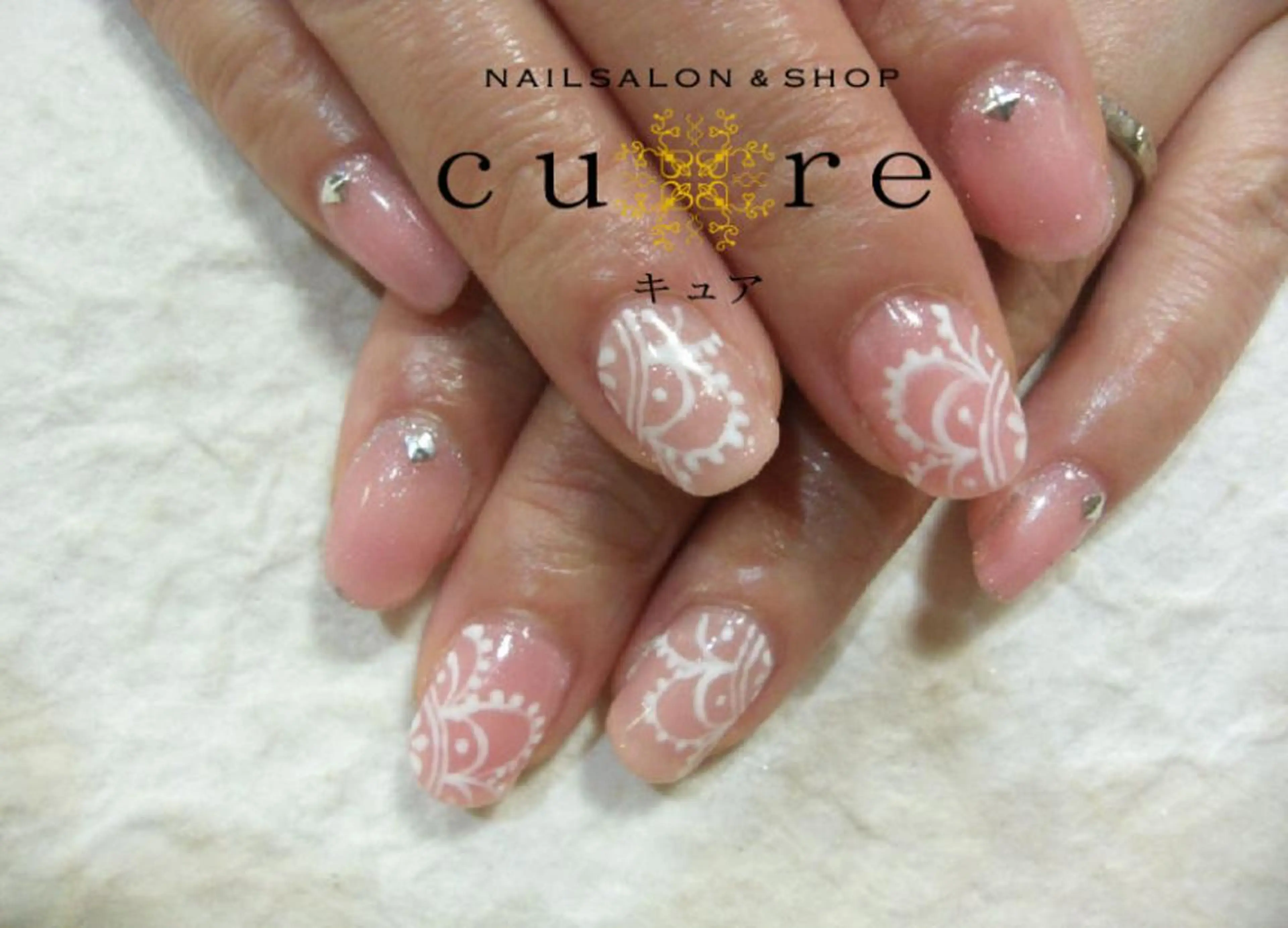 ミディアム ネイル ネイルサロン Cureのネイルデザイン