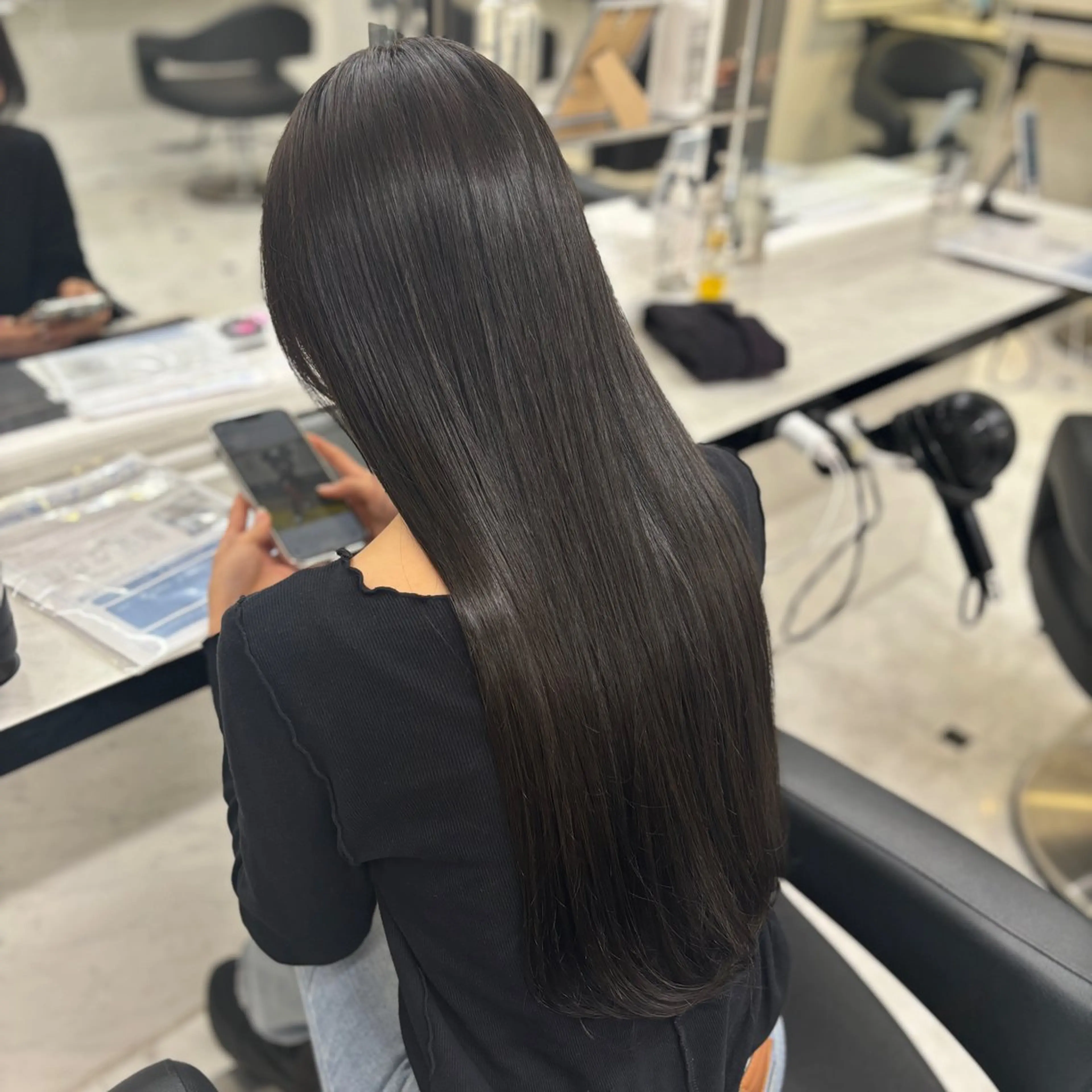 ロング カラー 髪質改善 トリートメント 💙ハイトーン韓国風 色白ヘア💙manaのヘアスタイル