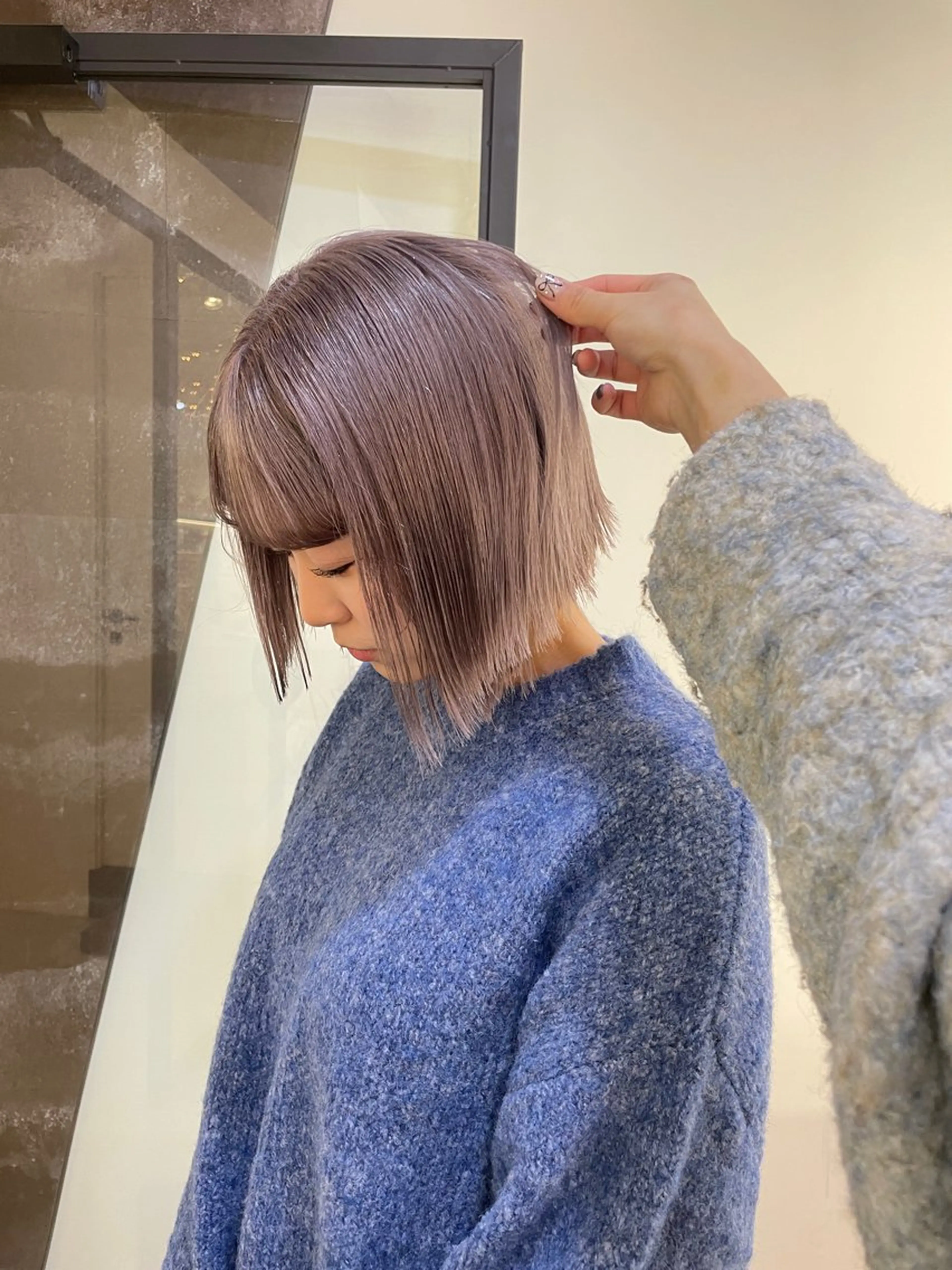 カラー ハイトーンカラー ボブ シイナ /札幌美容師のヘアスタイル