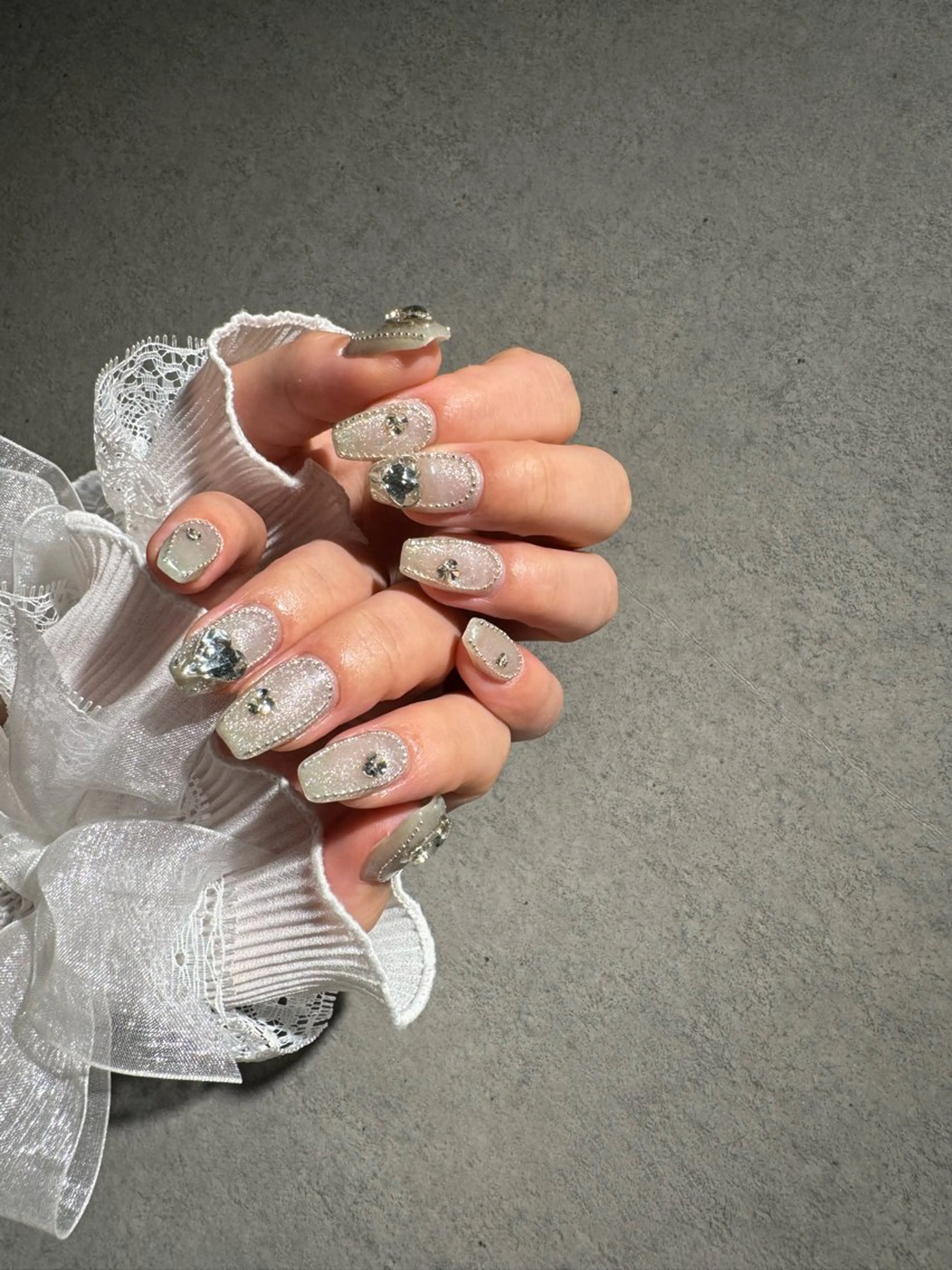 ネイル I-nailロング /ワンホン/キラキラのネイルデザイン