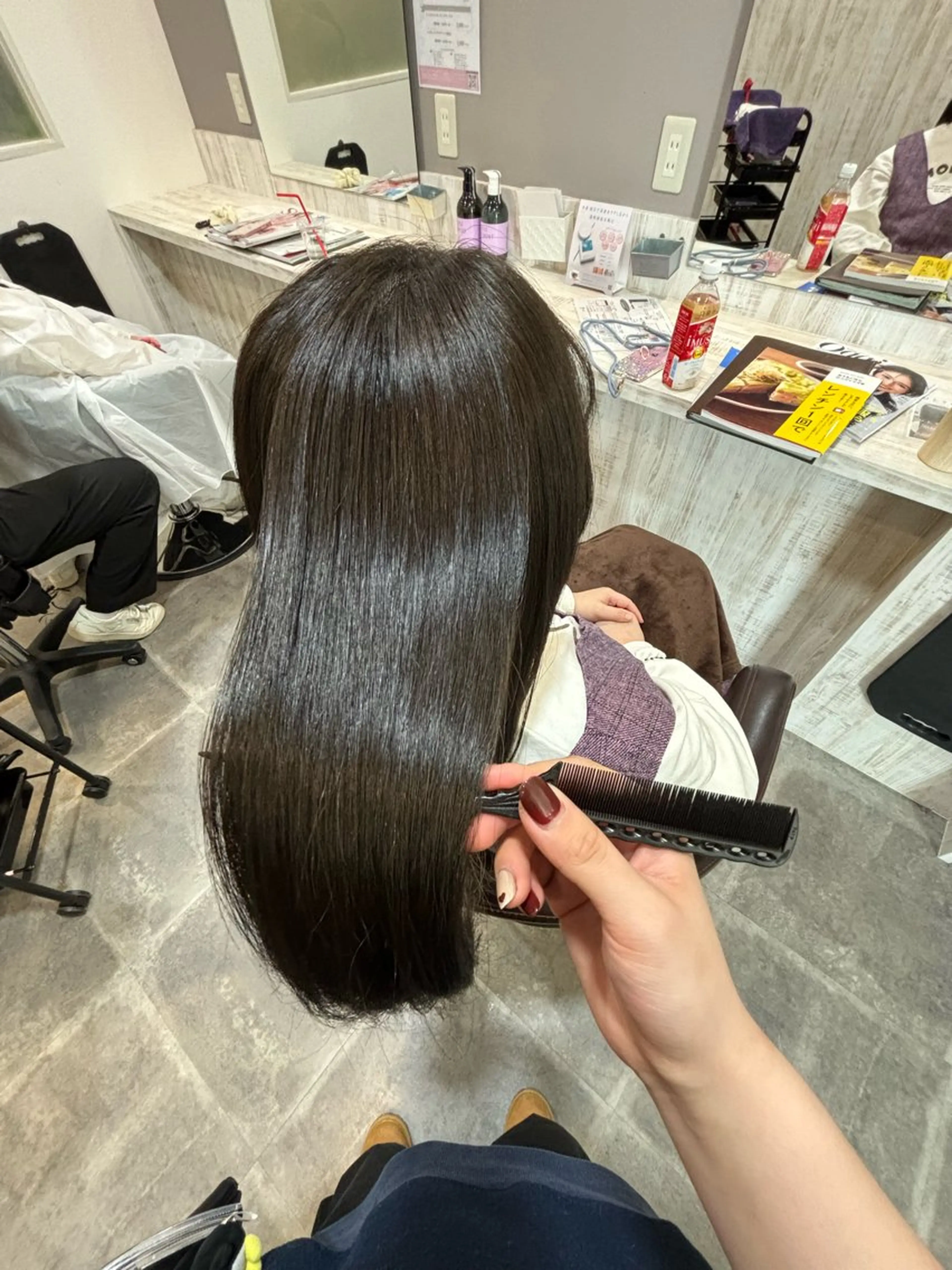 セミロング 平瀬 胡桃のヘアスタイル