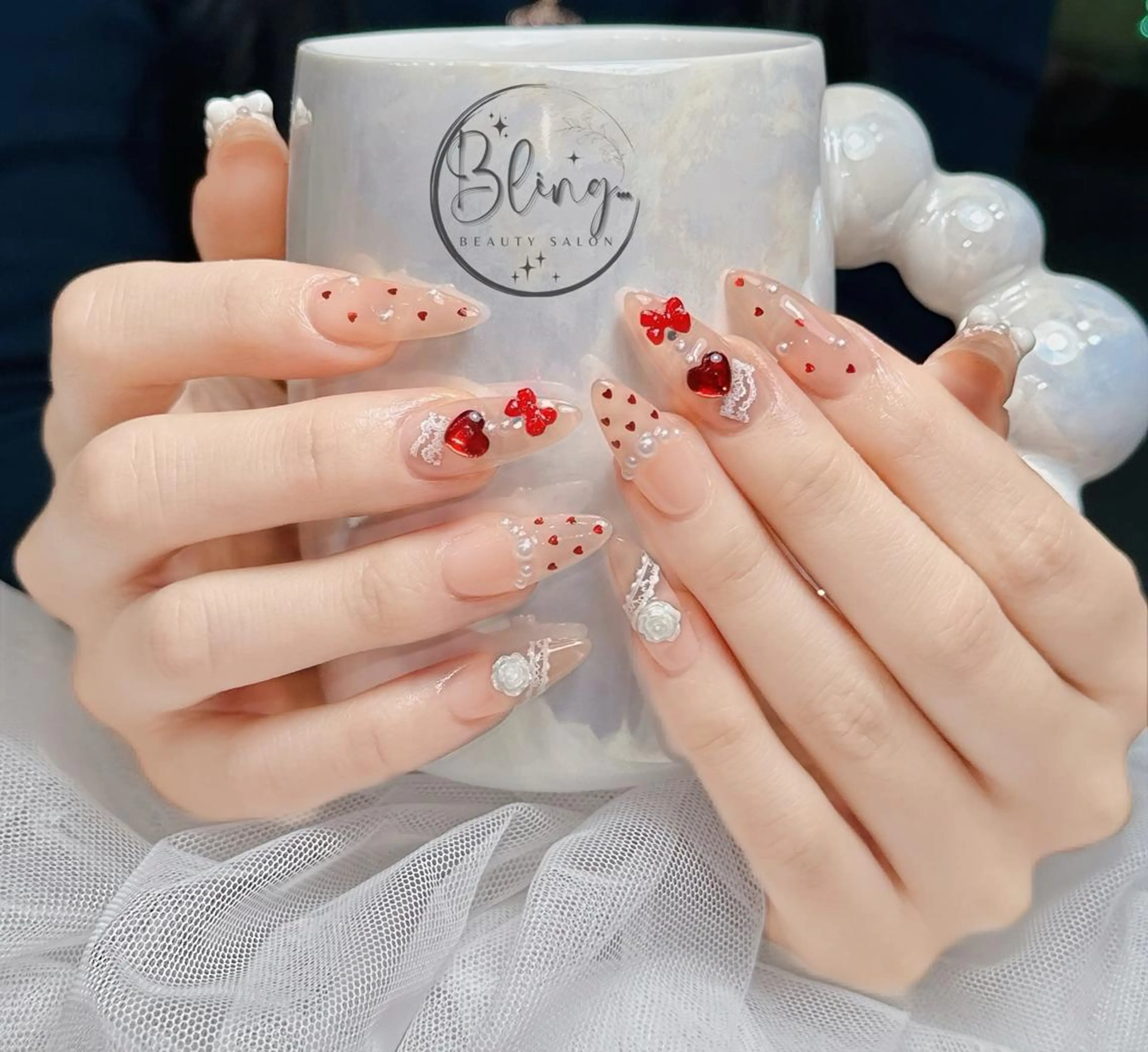 ロング 韓国風ヘア ハンドネイル 高橋 ユキのネイルデザイン