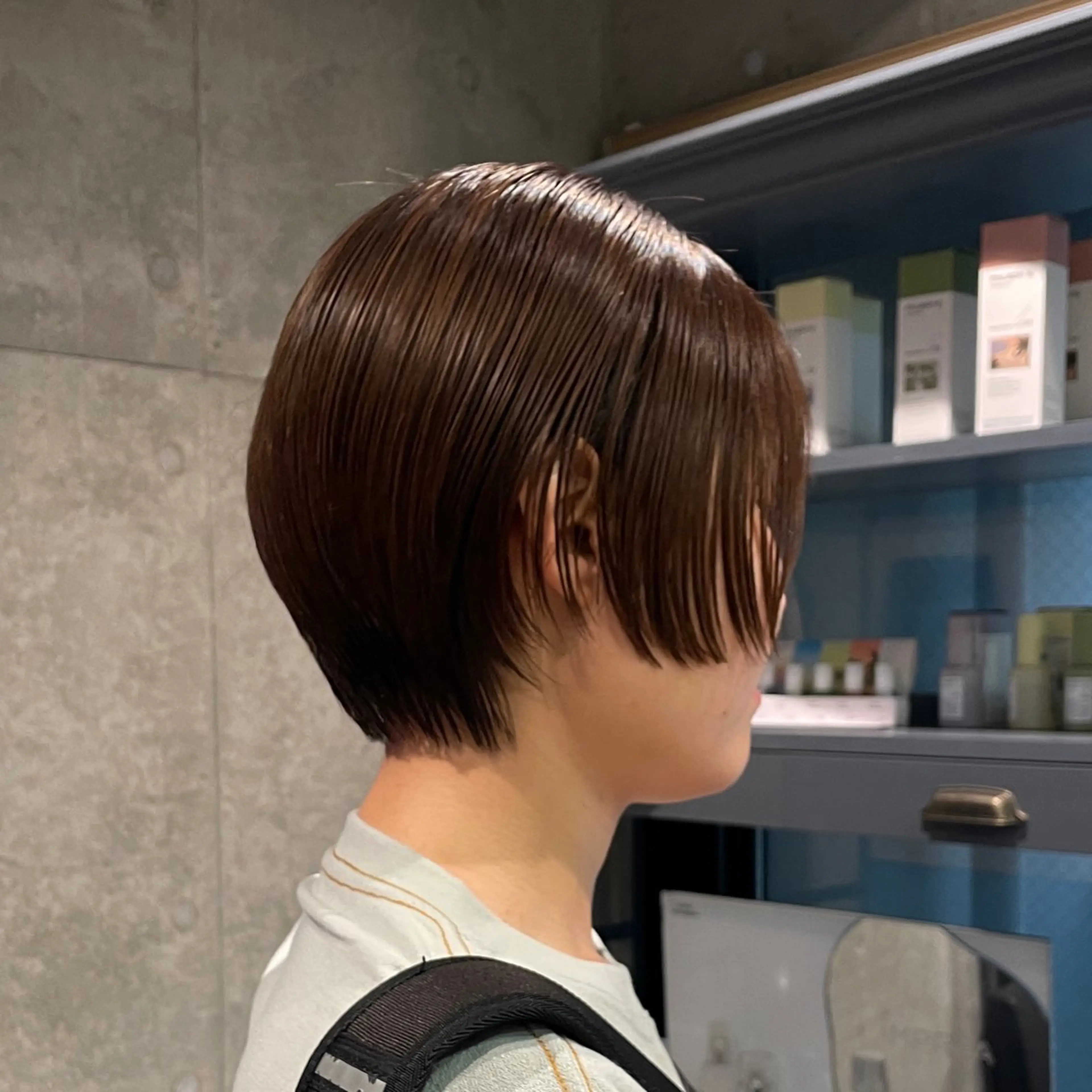 ショート カラー カット レイヤー/透けカラー アレンジ/篠崎渚彩のヘアスタイル