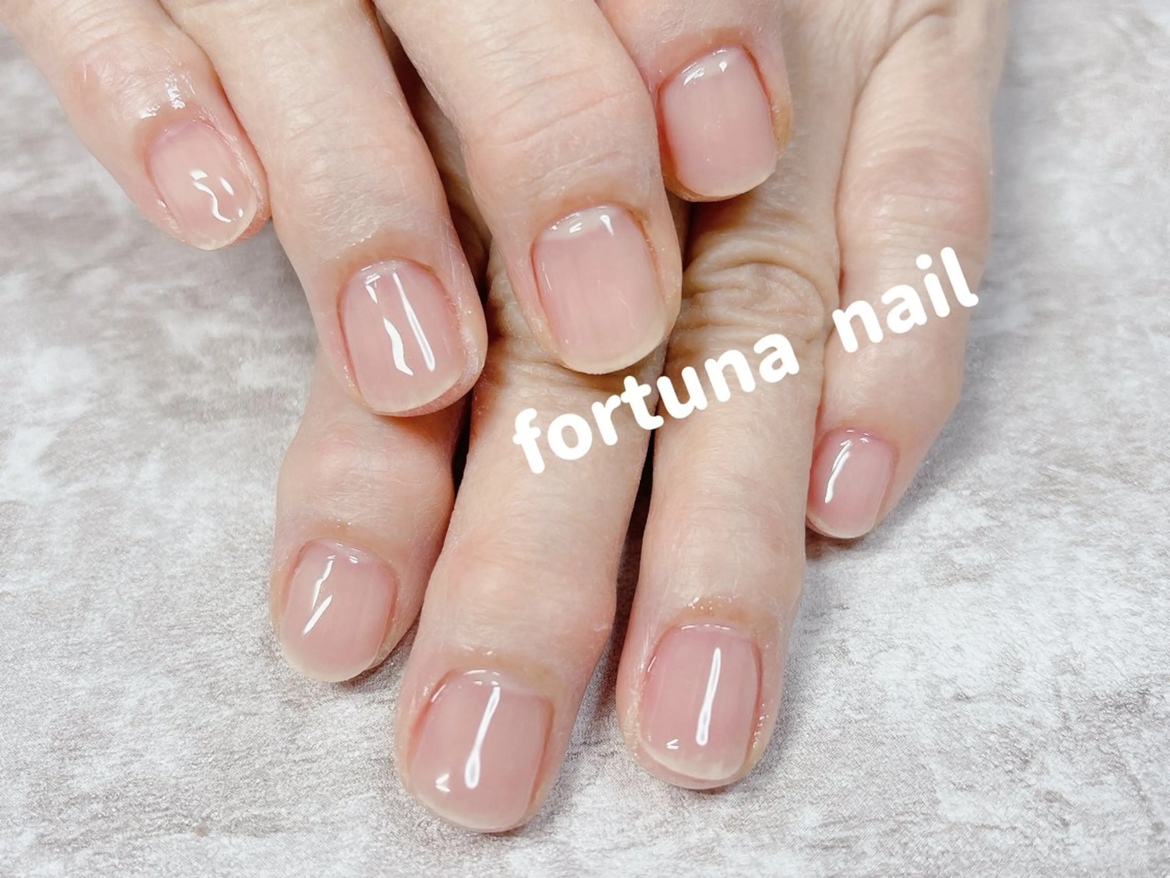 ネイル ハンドネイル Nail •Head スパFortunaのネイルデザイン