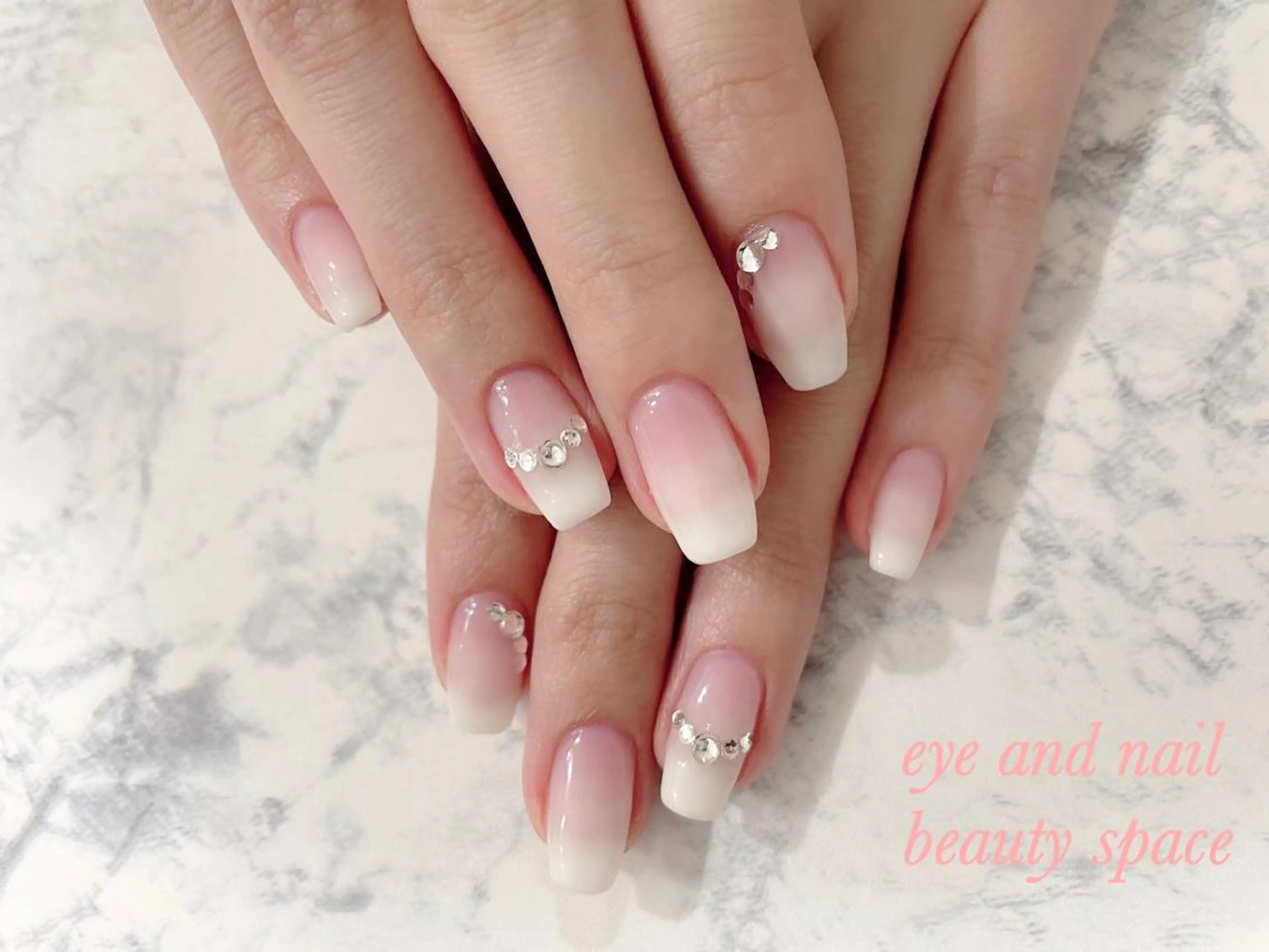 ネイル Nail❁Eye SERIのネイルデザイン