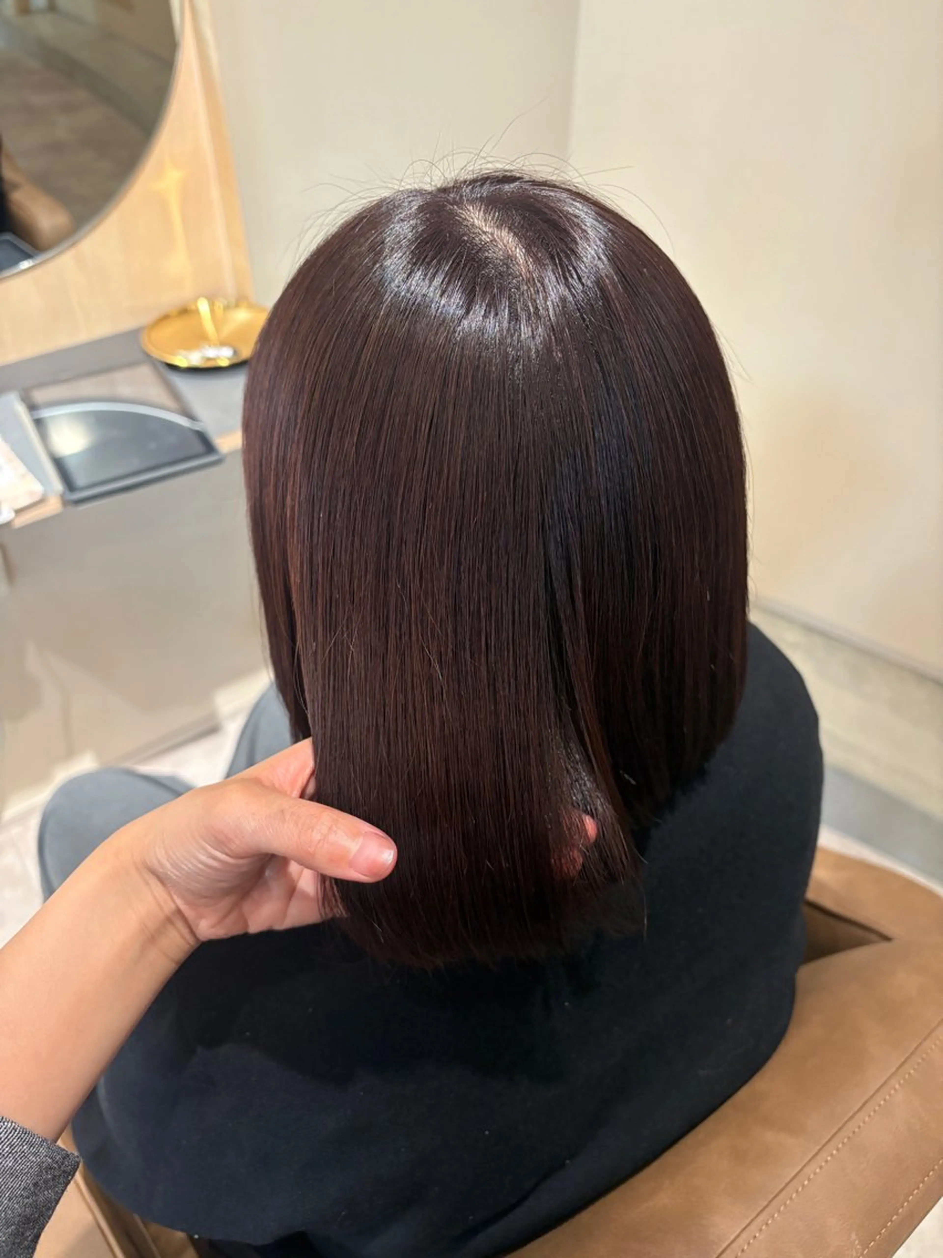 ショート ピンクラベンダー 西田 朋華のヘアスタイル