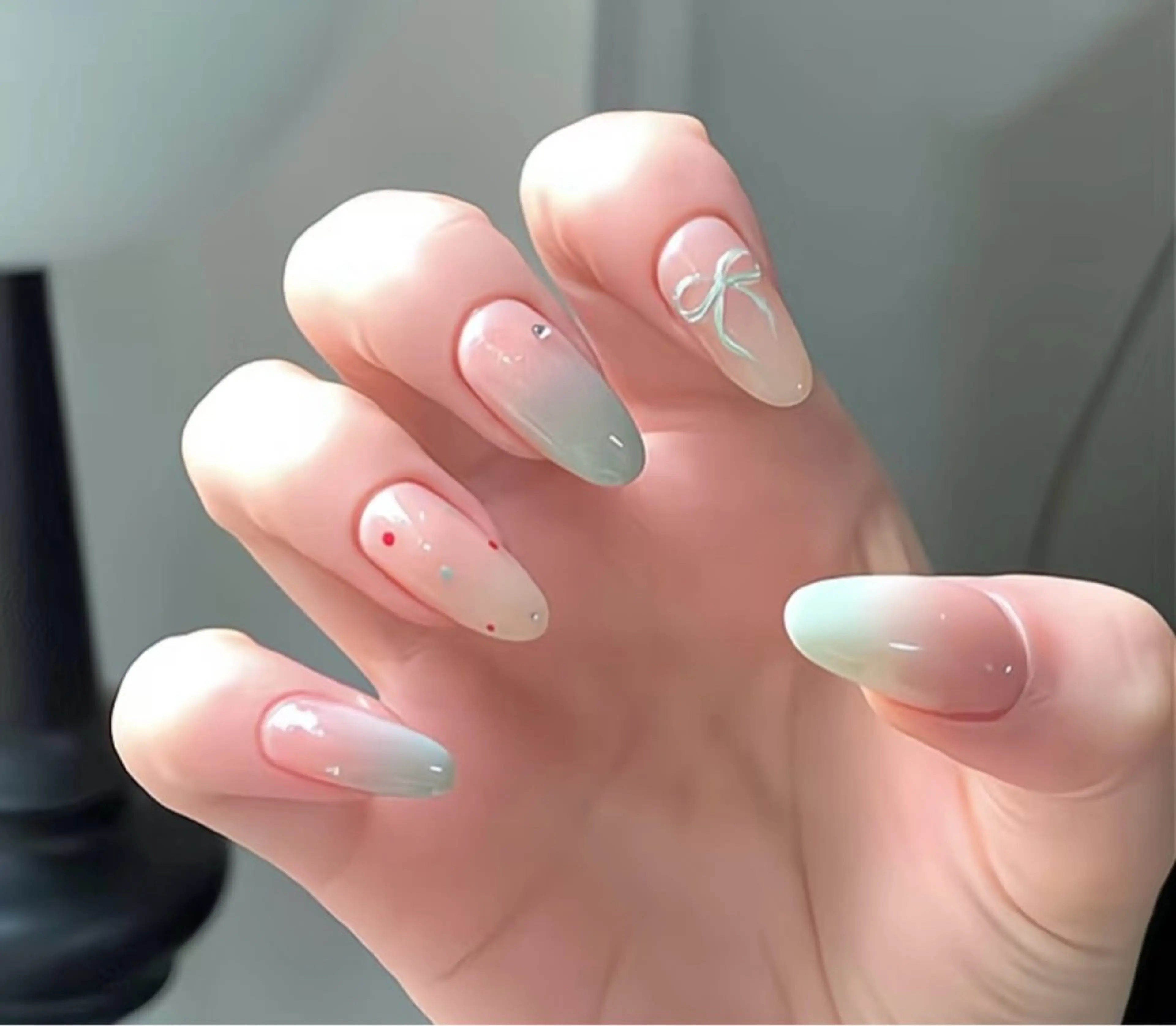ネイル ハンドネイル ハンドケア queen nailのネイルデザイン