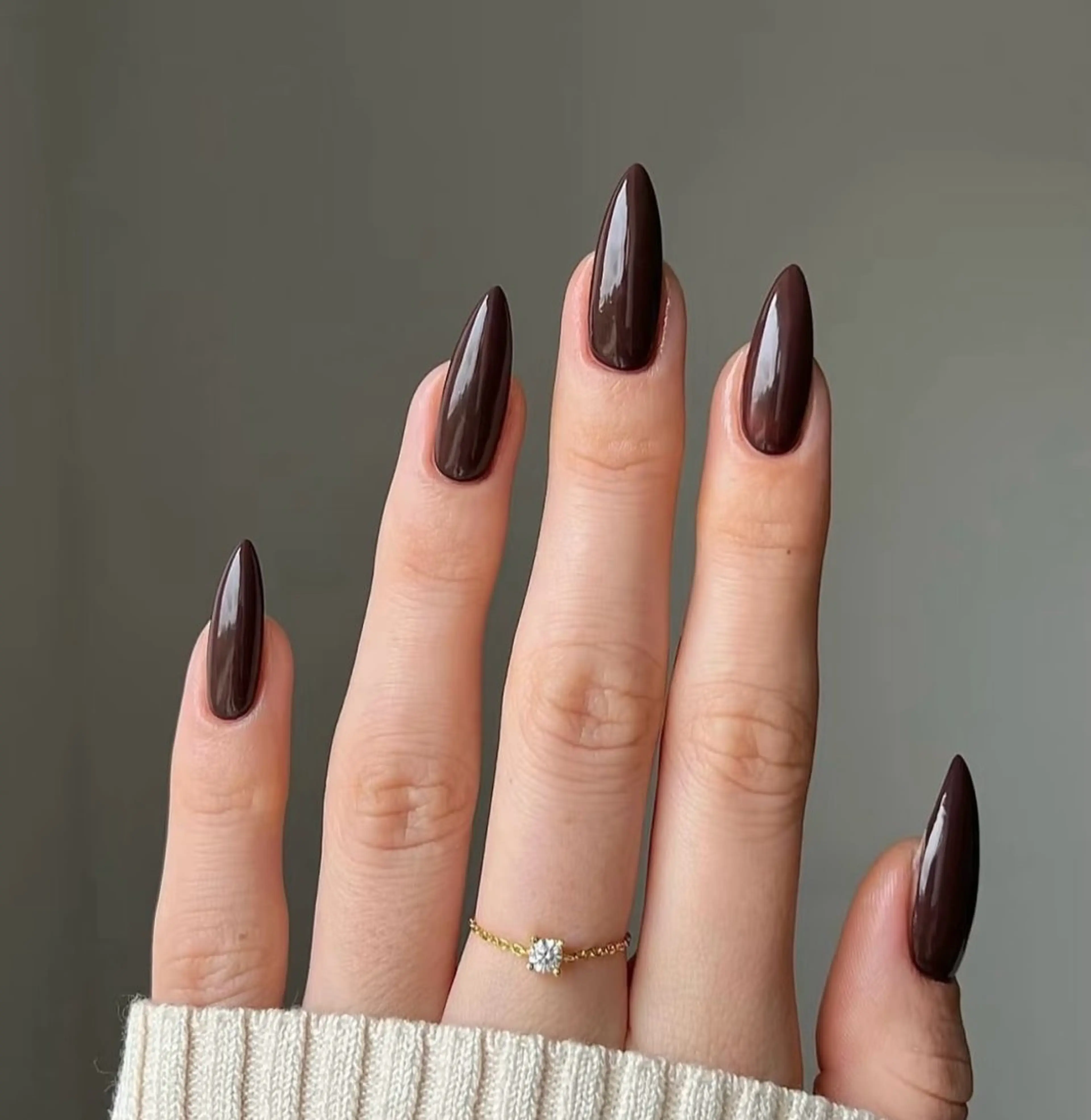 ネイル 高木 維麗絲のネイルデザイン