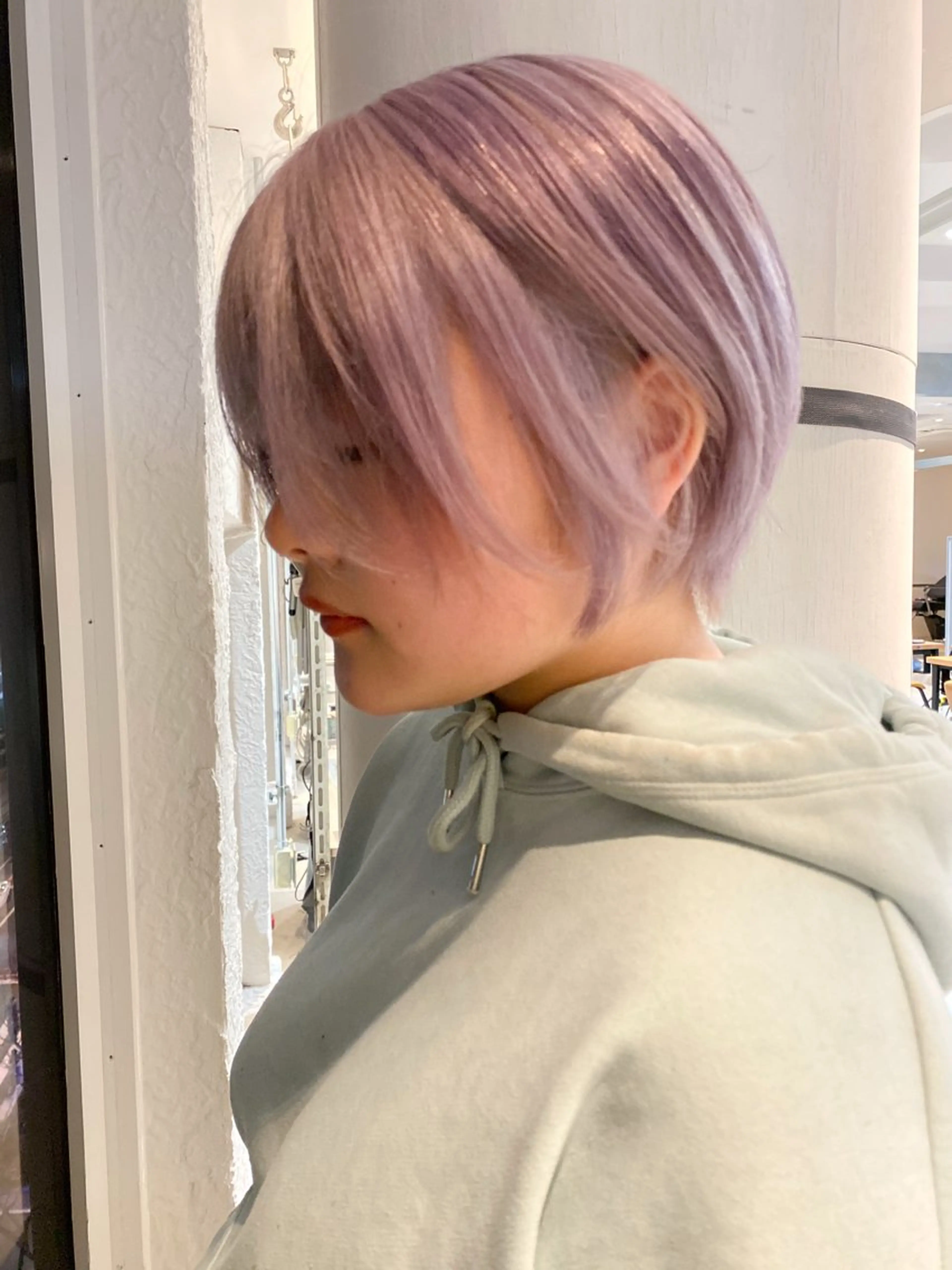 ショート カラー ブリーチ ケアブリーチ ダブルカラー ラベンダーカラー ヘアカラー トリートメント welring hair salonのヘアスタイル