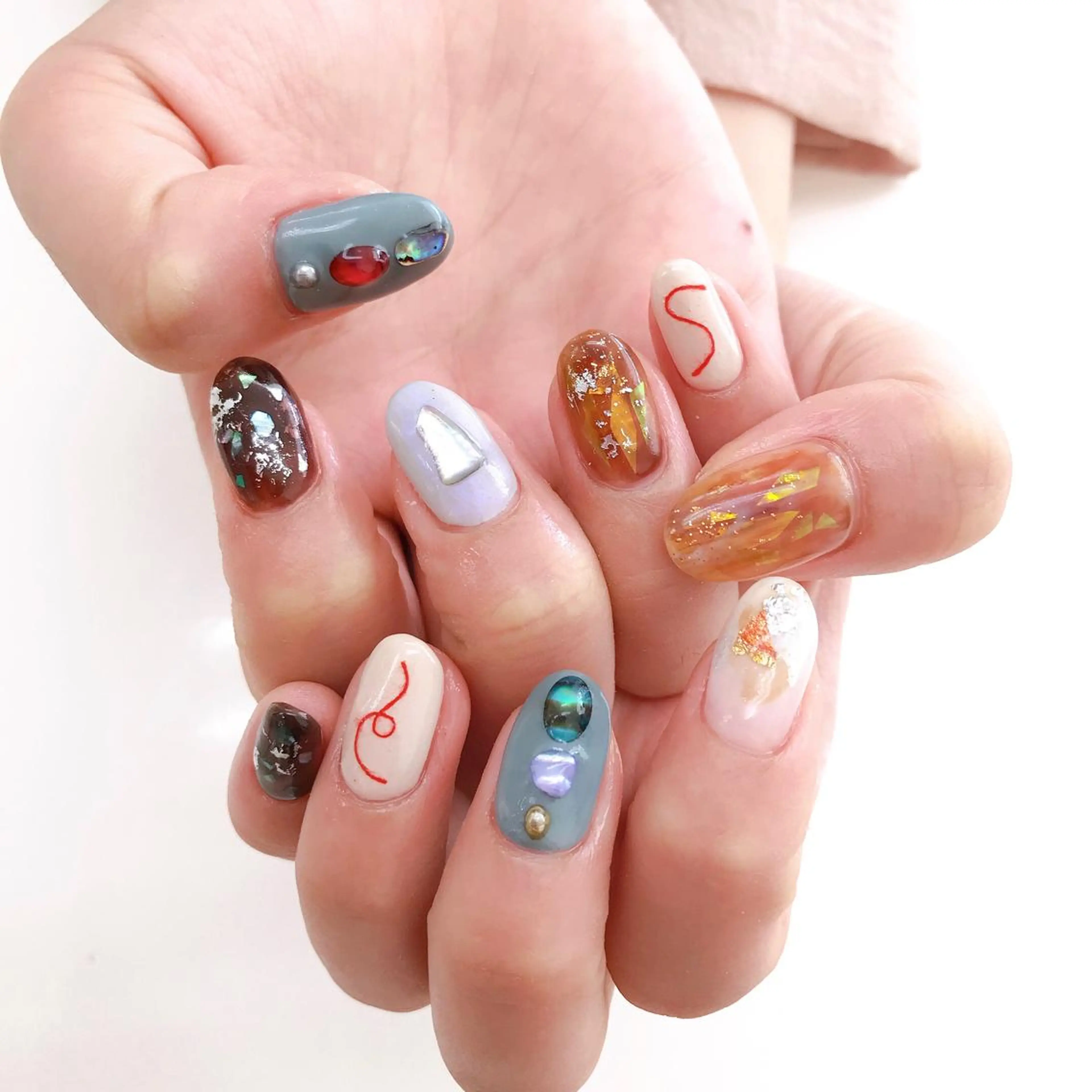 ネイル ハンドネイル Hisaka Mikiのネイルデザイン