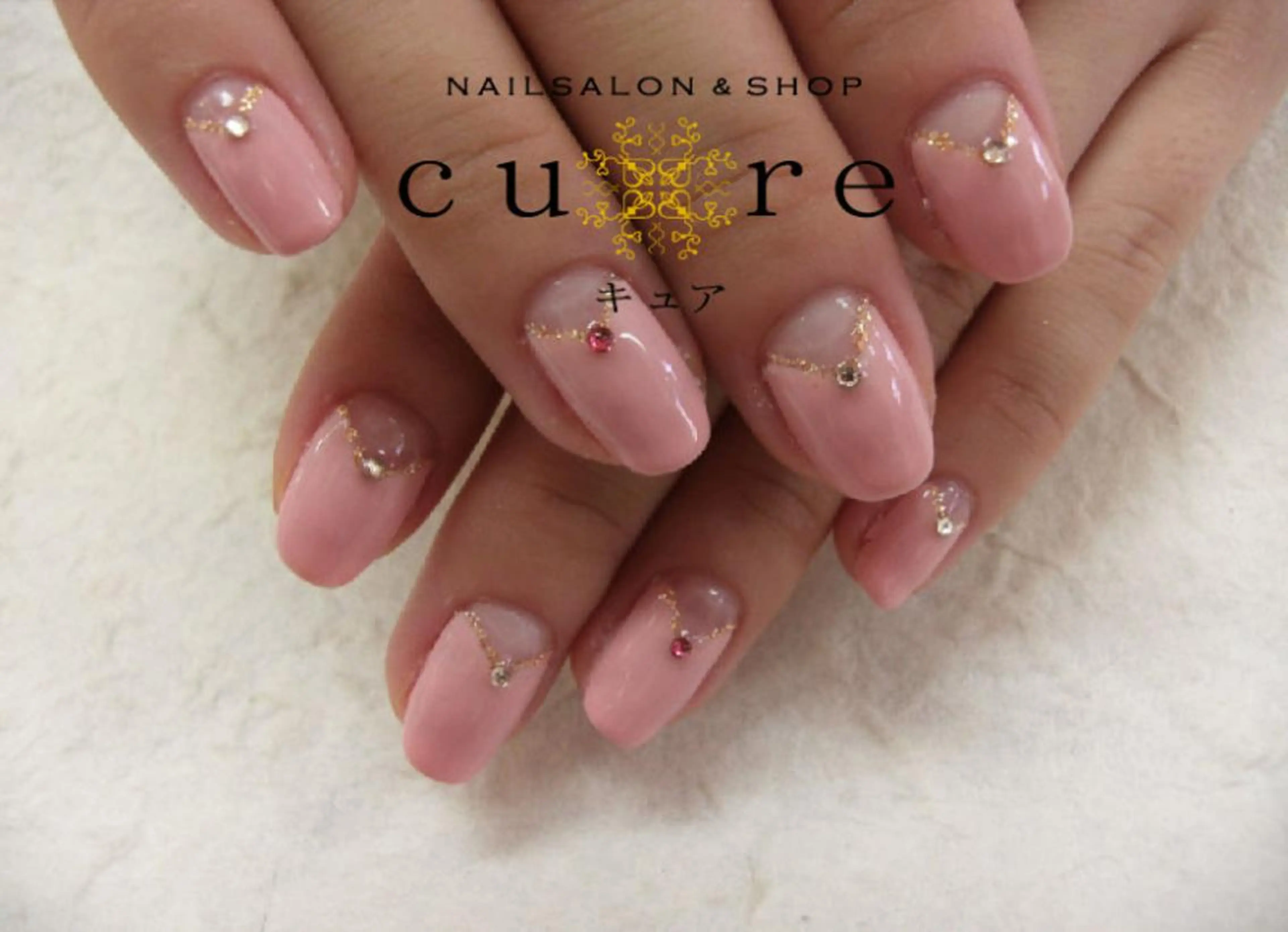 ミディアム ネイル ネイルサロン Cureのネイルデザイン